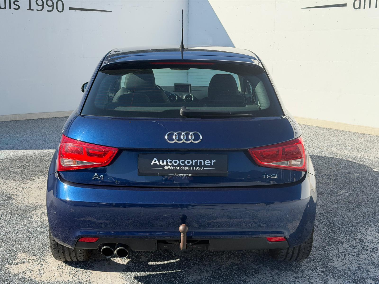 AUDI A1 Sportback 1.4 TFSI Ambition S-tronic-image-3