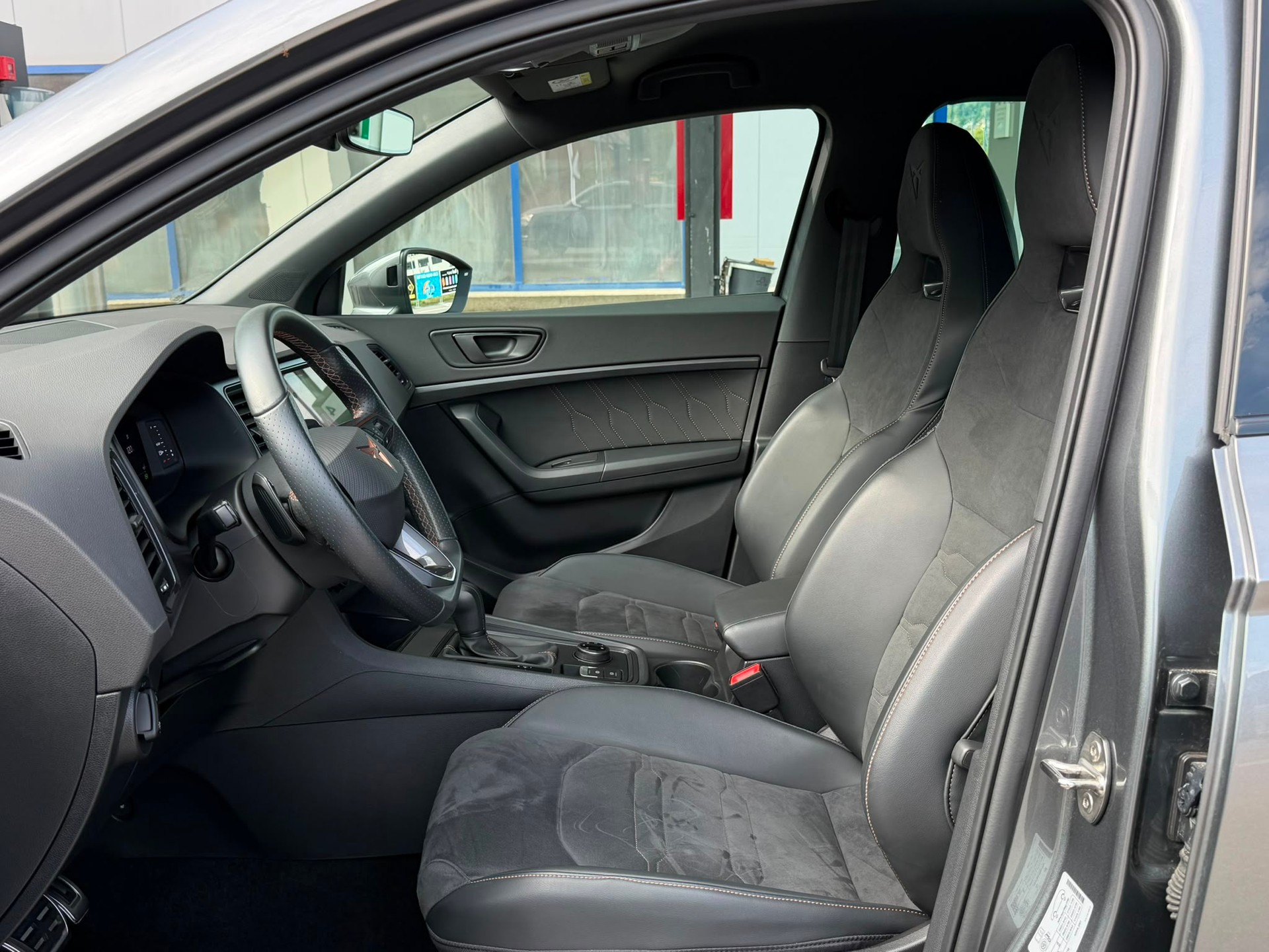 CUPRA Ateca 2.0TSI VZ 4Drive DSG Top Ausgestattet**El. Anhängerkupplung**Assistenzpaket XL**DCC*-image-7