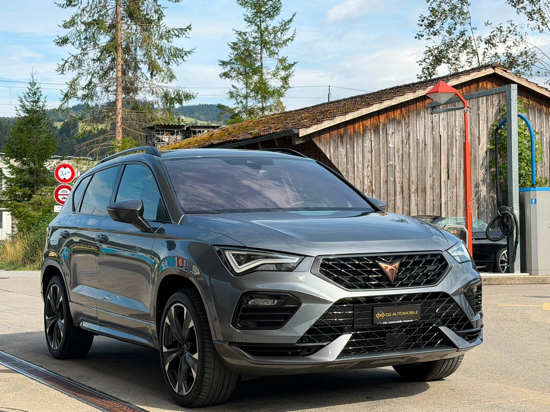 CUPRA Ateca 2.0TSI VZ 4Drive DSG Top Ausgestattet**El. Anhängerkupplung**Assistenzpaket XL**DCC*-image-2