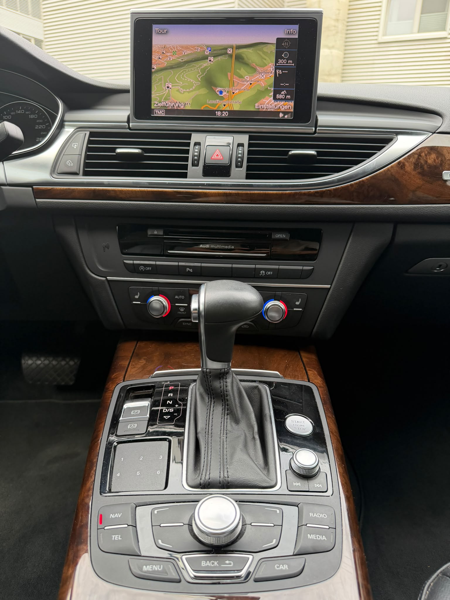 AUDI A6 Avant 3.0 TDI V6 quattro S-tronic-image-10
