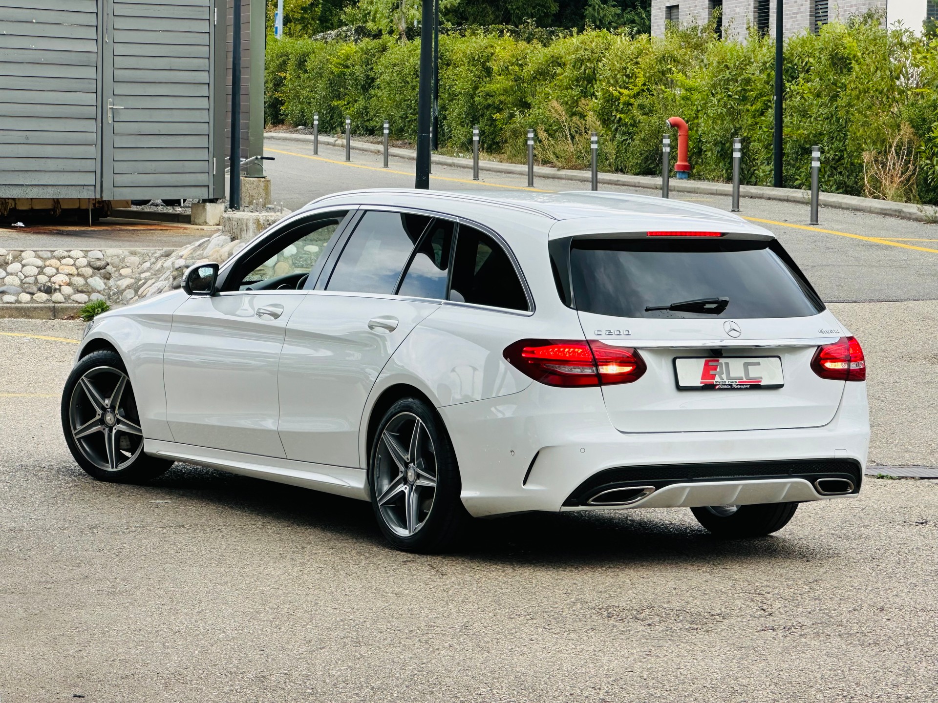 MERCEDES-BENZ C 200 AMG Line 4Matic 7G-Tronic-image-8
