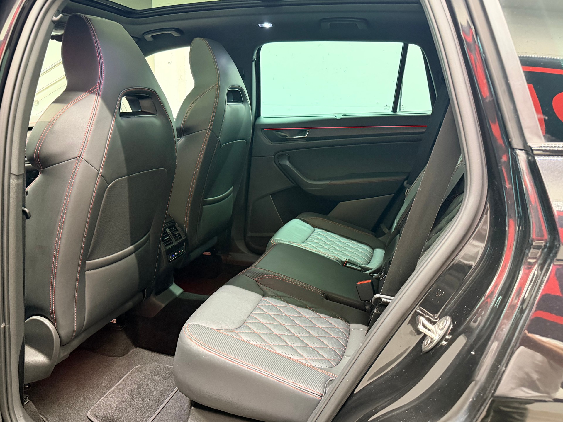 SKODA Kodiaq 2.0 TSI 4x4 RS-image-14