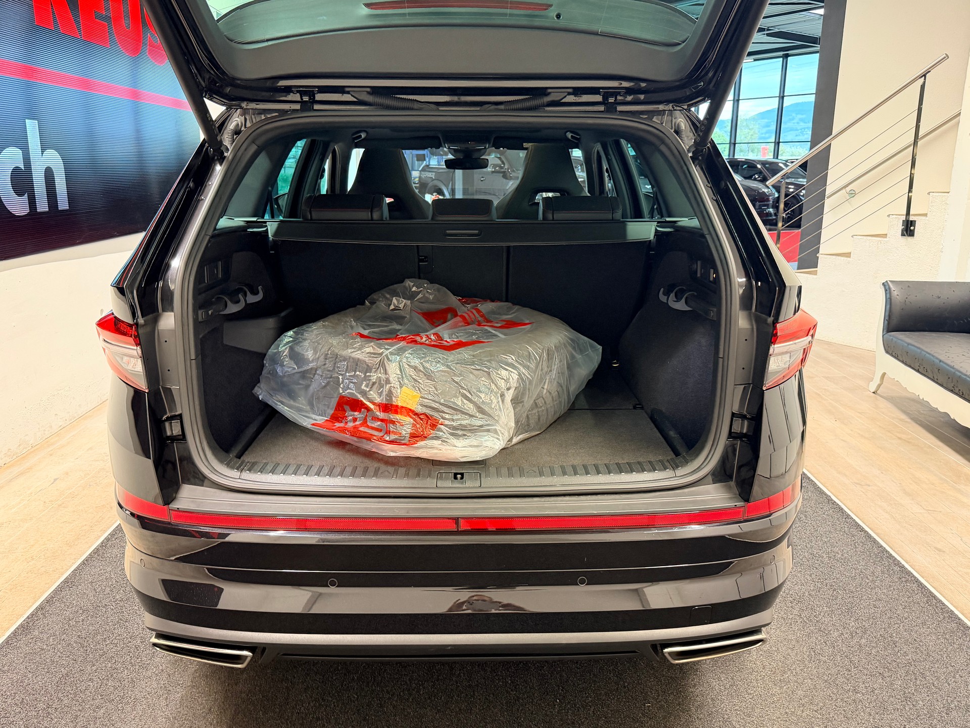 SKODA Kodiaq 2.0 TSI 4x4 RS-image-8