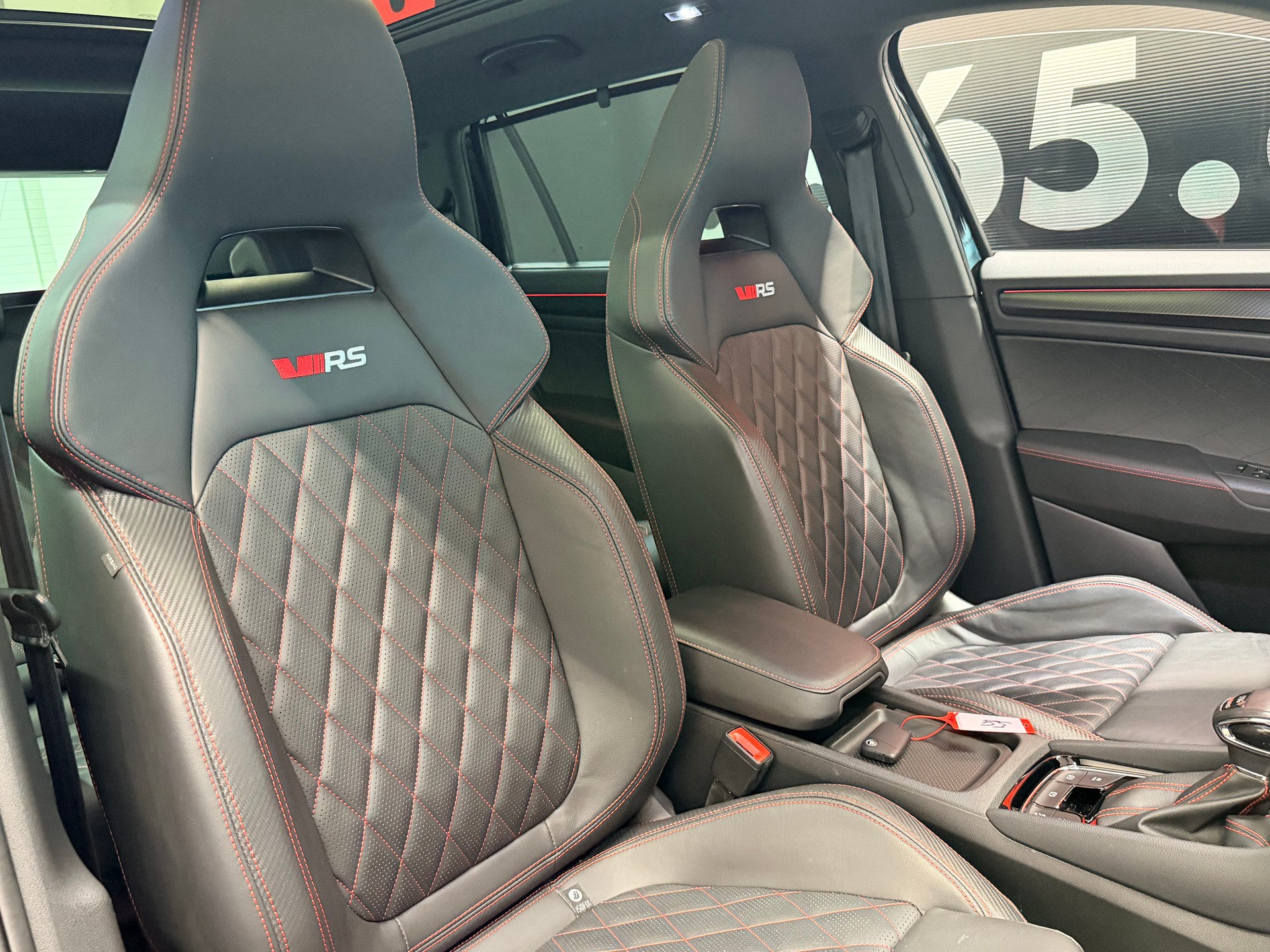 SKODA Kodiaq 2.0 TSI 4x4 RS-image-22