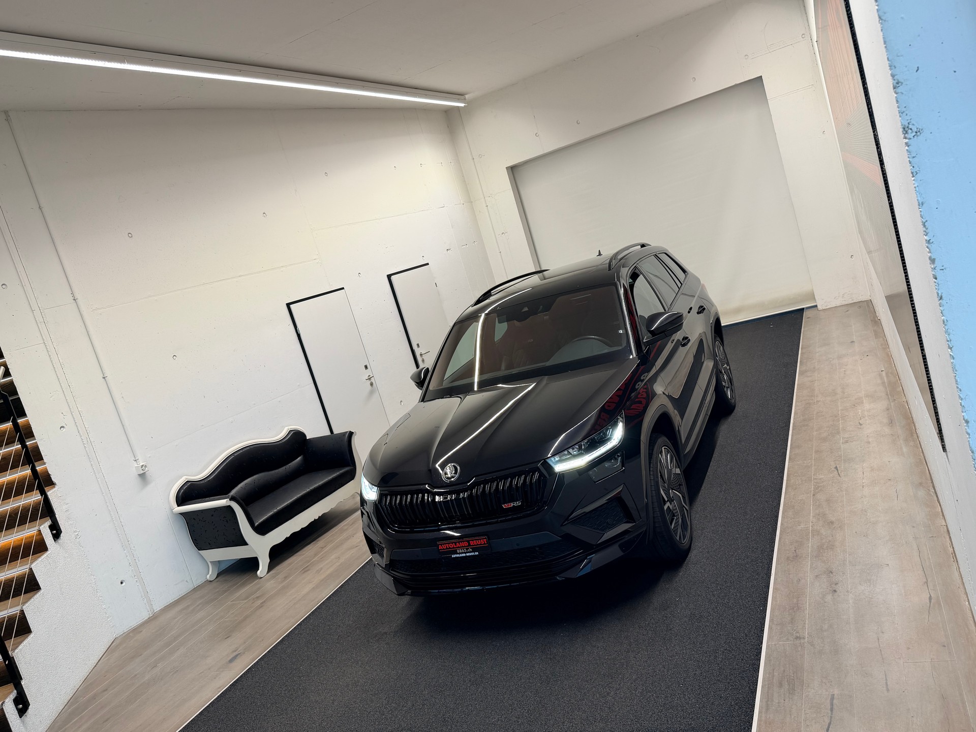 SKODA Kodiaq 2.0 TSI 4x4 RS-image-3