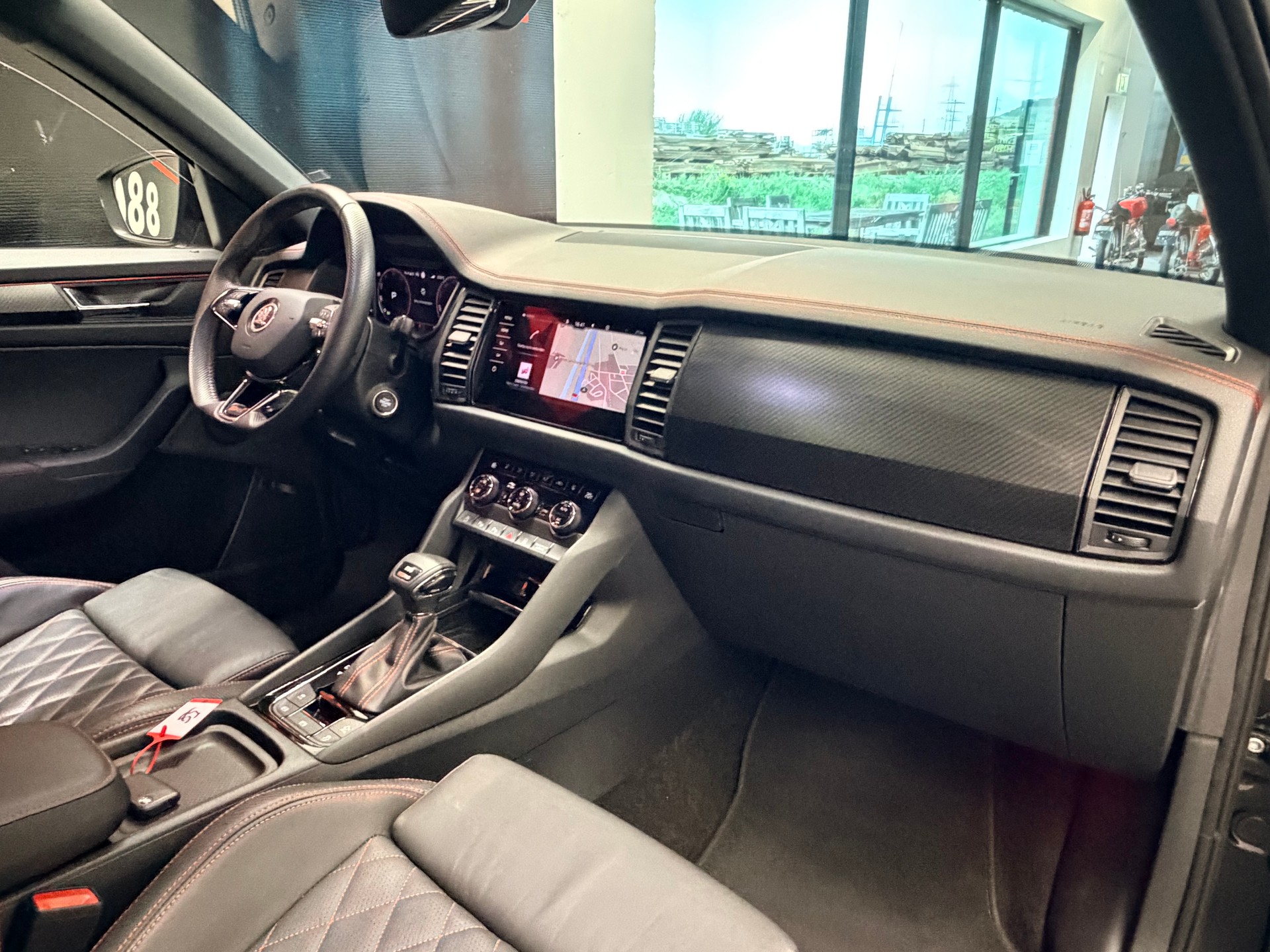 SKODA Kodiaq 2.0 TSI 4x4 RS-image-19