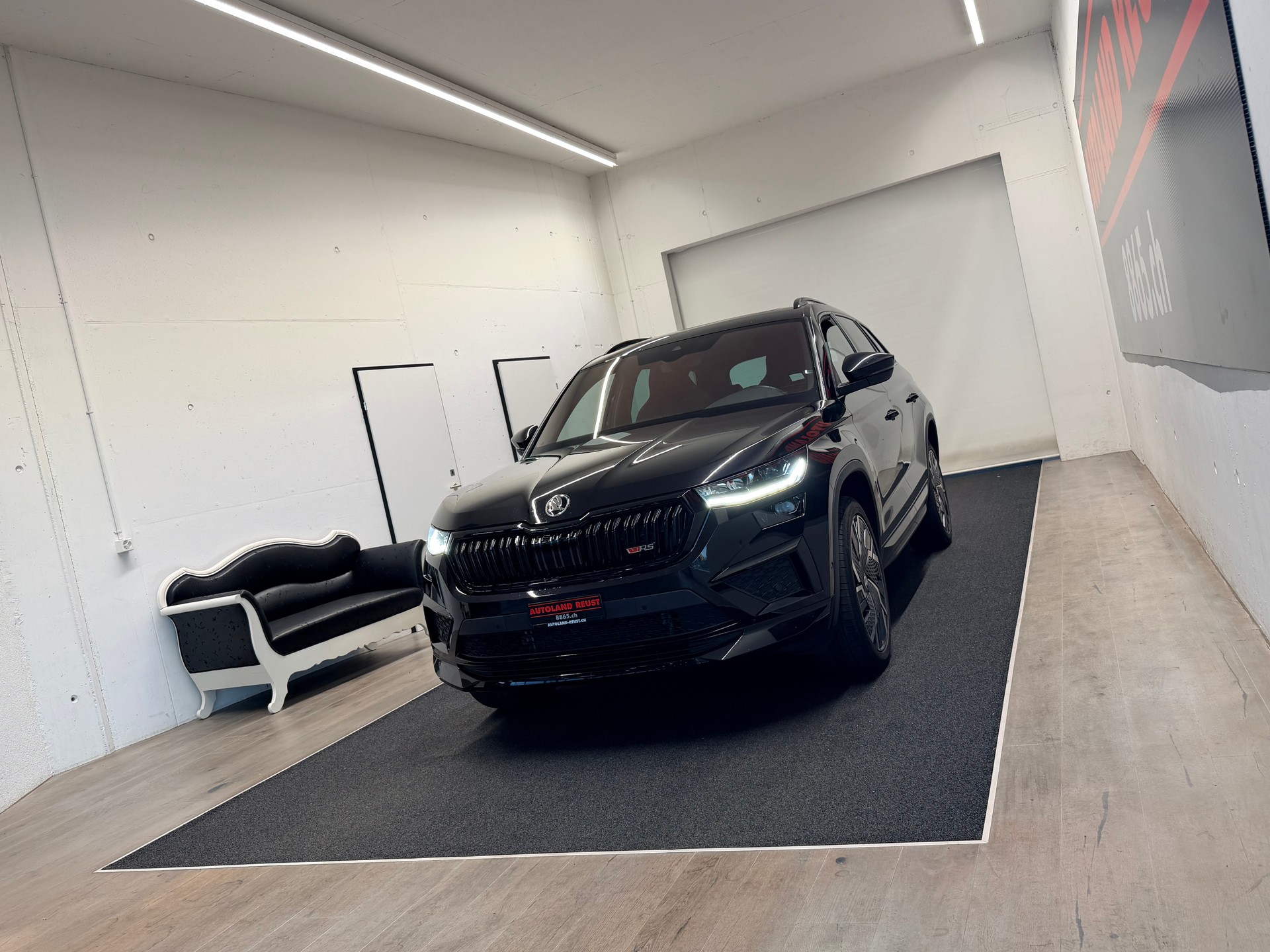 SKODA Kodiaq 2.0 TSI 4x4 RS-image-2