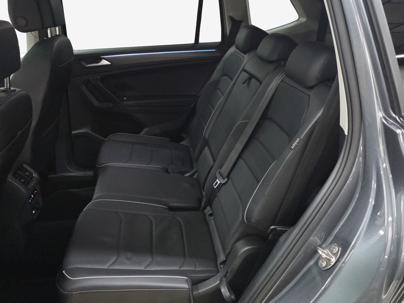 VW Tiguan Allspace 2.0TSI Elegance 4Motion DSG-image-11
