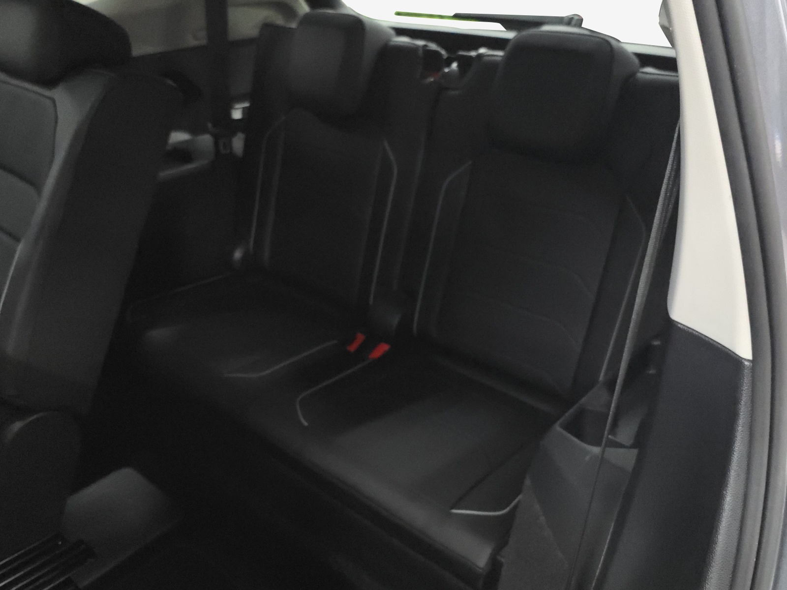 VW Tiguan Allspace 2.0TSI Elegance 4Motion DSG-image-14