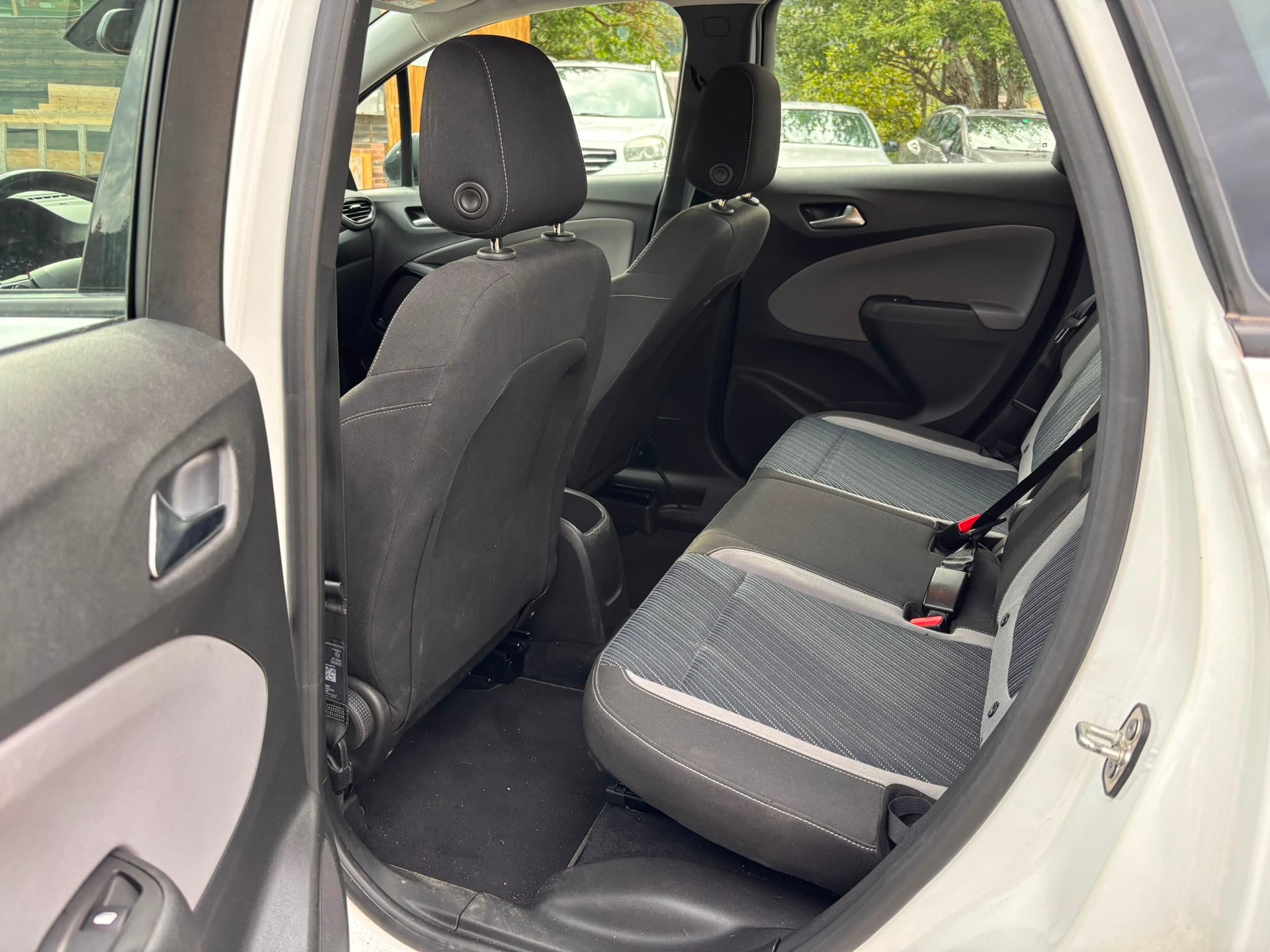 OPEL Crossland X 1.2i Ultimate Automatik-image-9