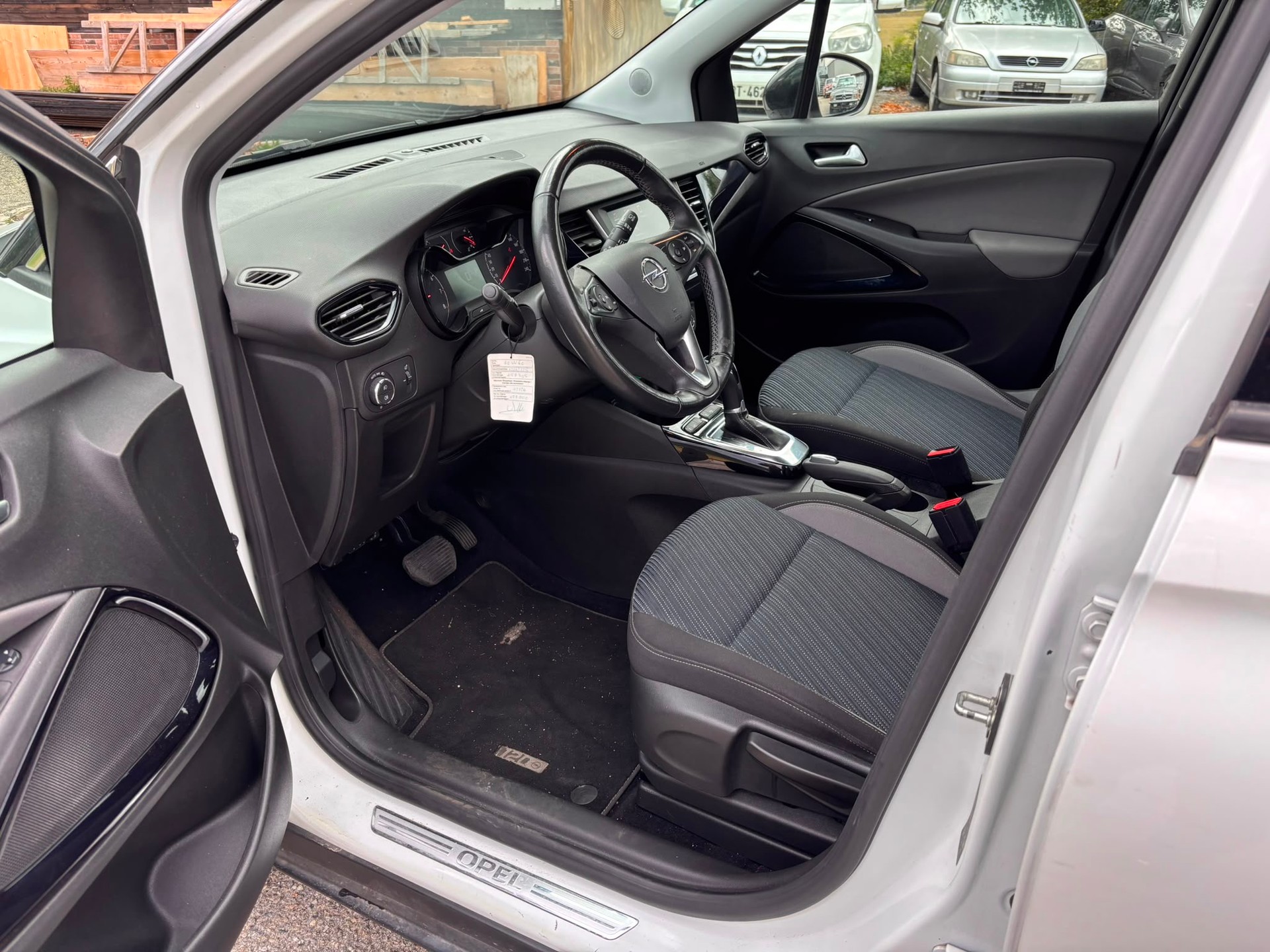 OPEL Crossland X 1.2i Ultimate Automatik-image-8