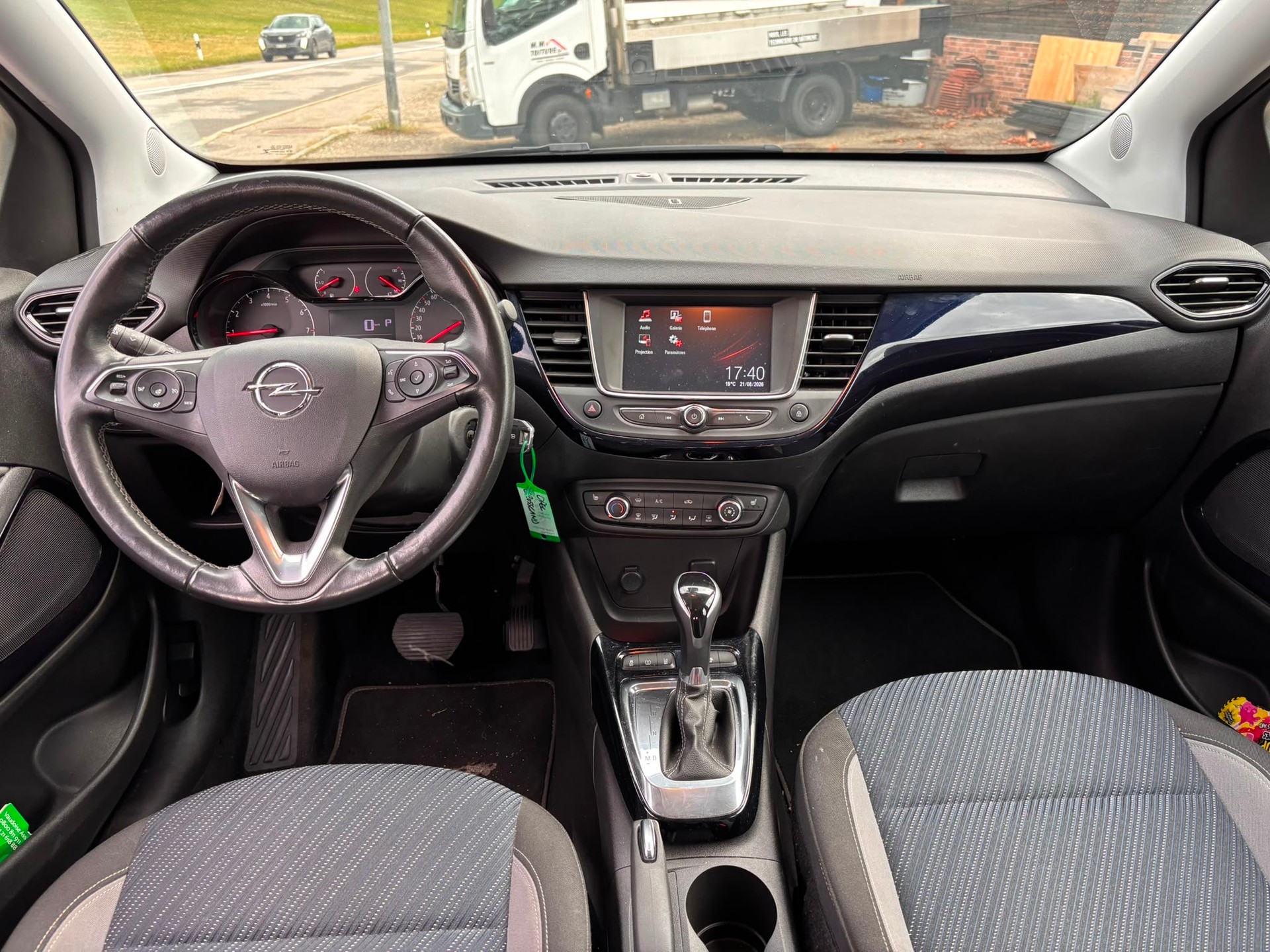 OPEL Crossland X 1.2i Ultimate Automatik-image-10