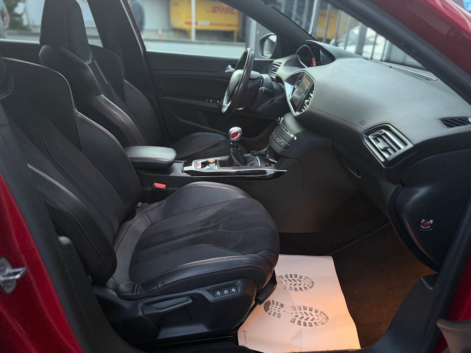 PEUGEOT 308 1.6 GTi-image-13
