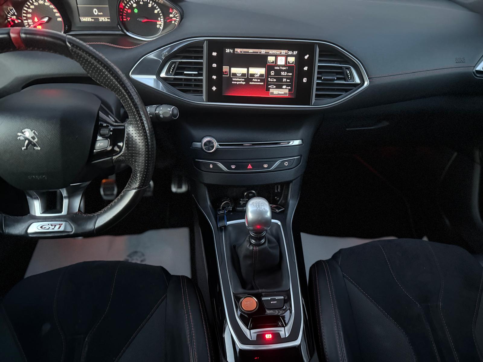 PEUGEOT 308 1.6 GTi-image-11