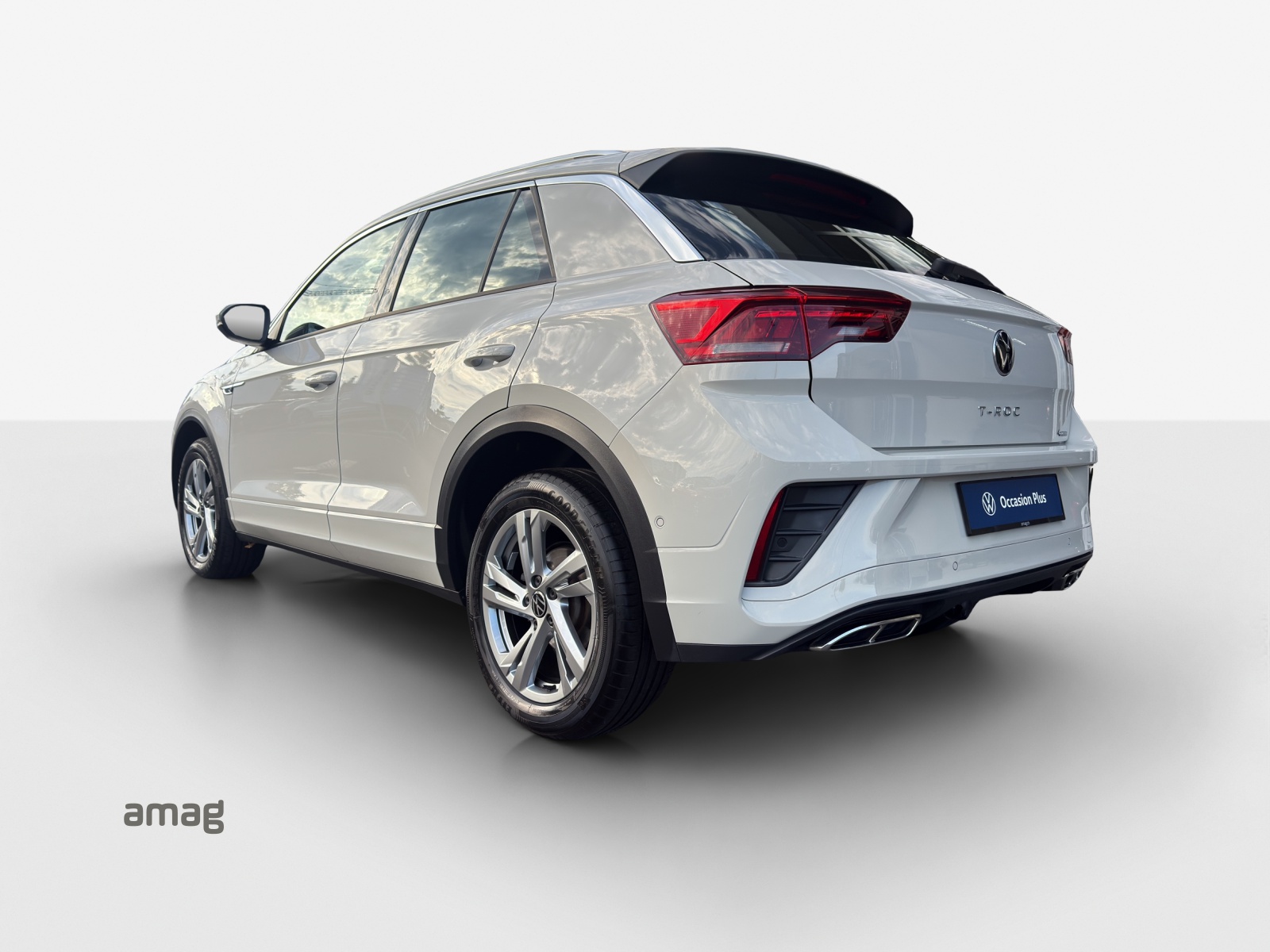 VW T-Roc 2.0 TSI R-Line DSG 4Motion-image-2