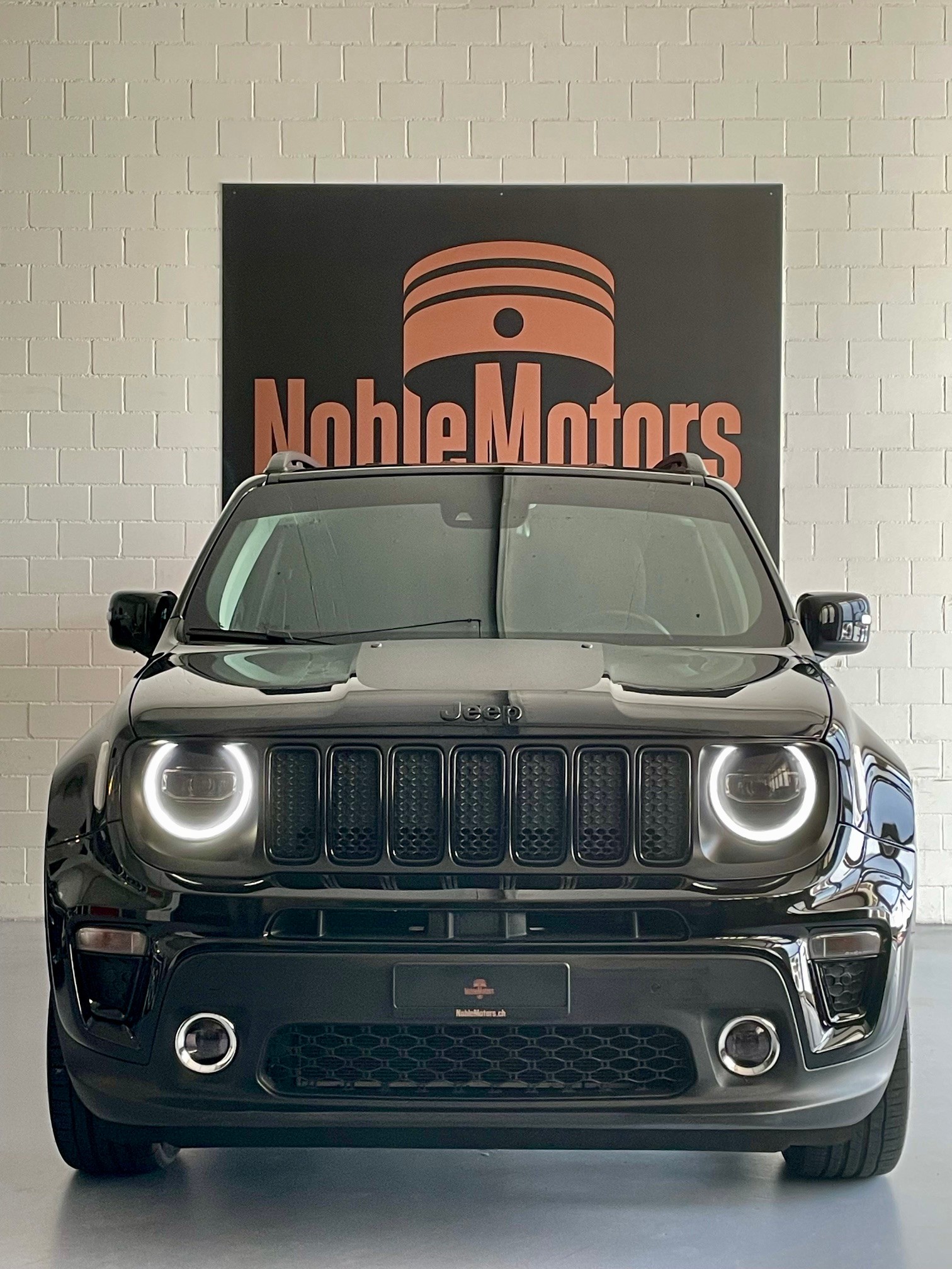 JEEP Renegade 1.3 Turbo Quicksilver - 19' Alu - 4X4 -Automat-image-0