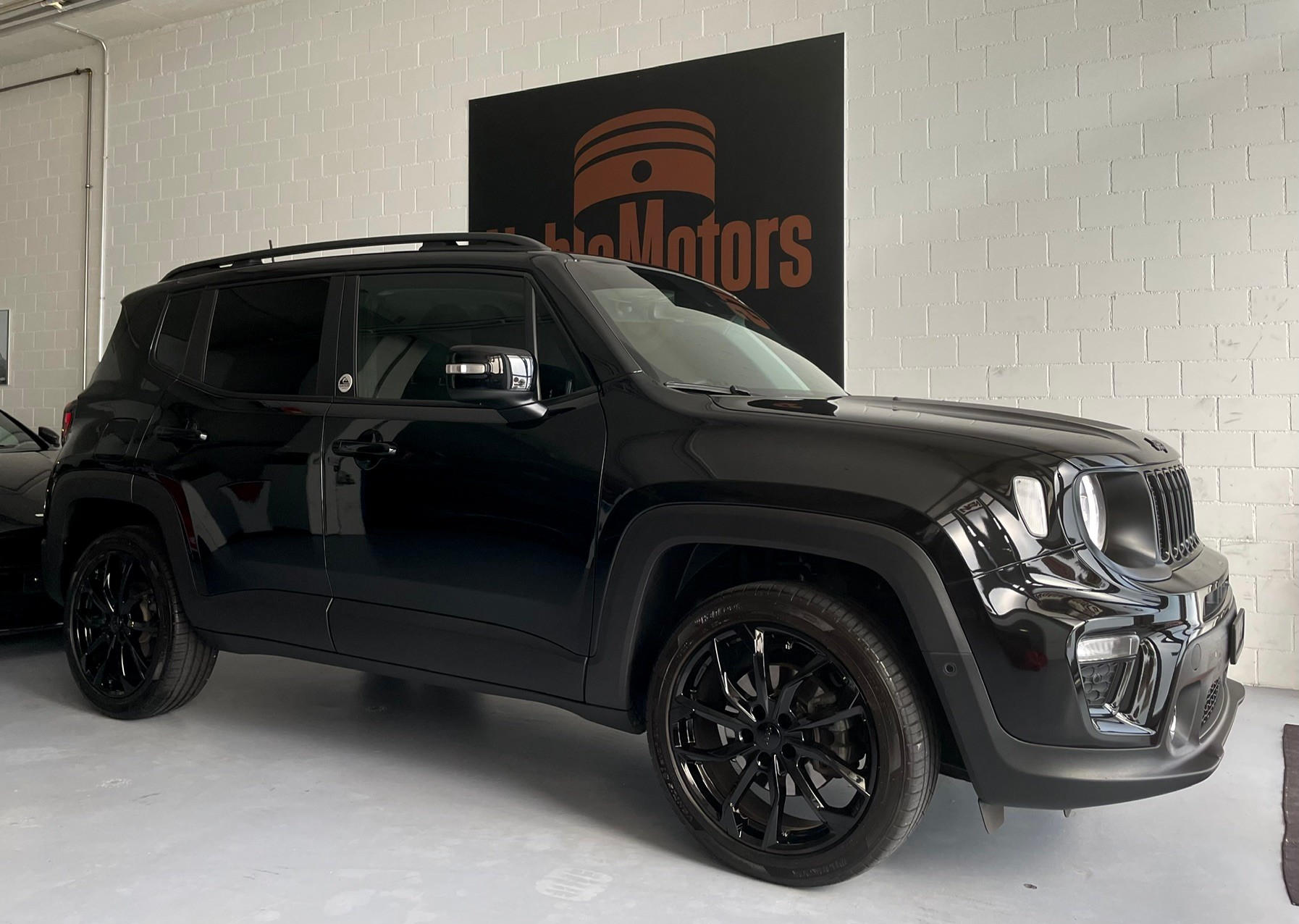 JEEP Renegade 1.3 Turbo Quicksilver - 19' Alu - 4X4 -Automat-image-2