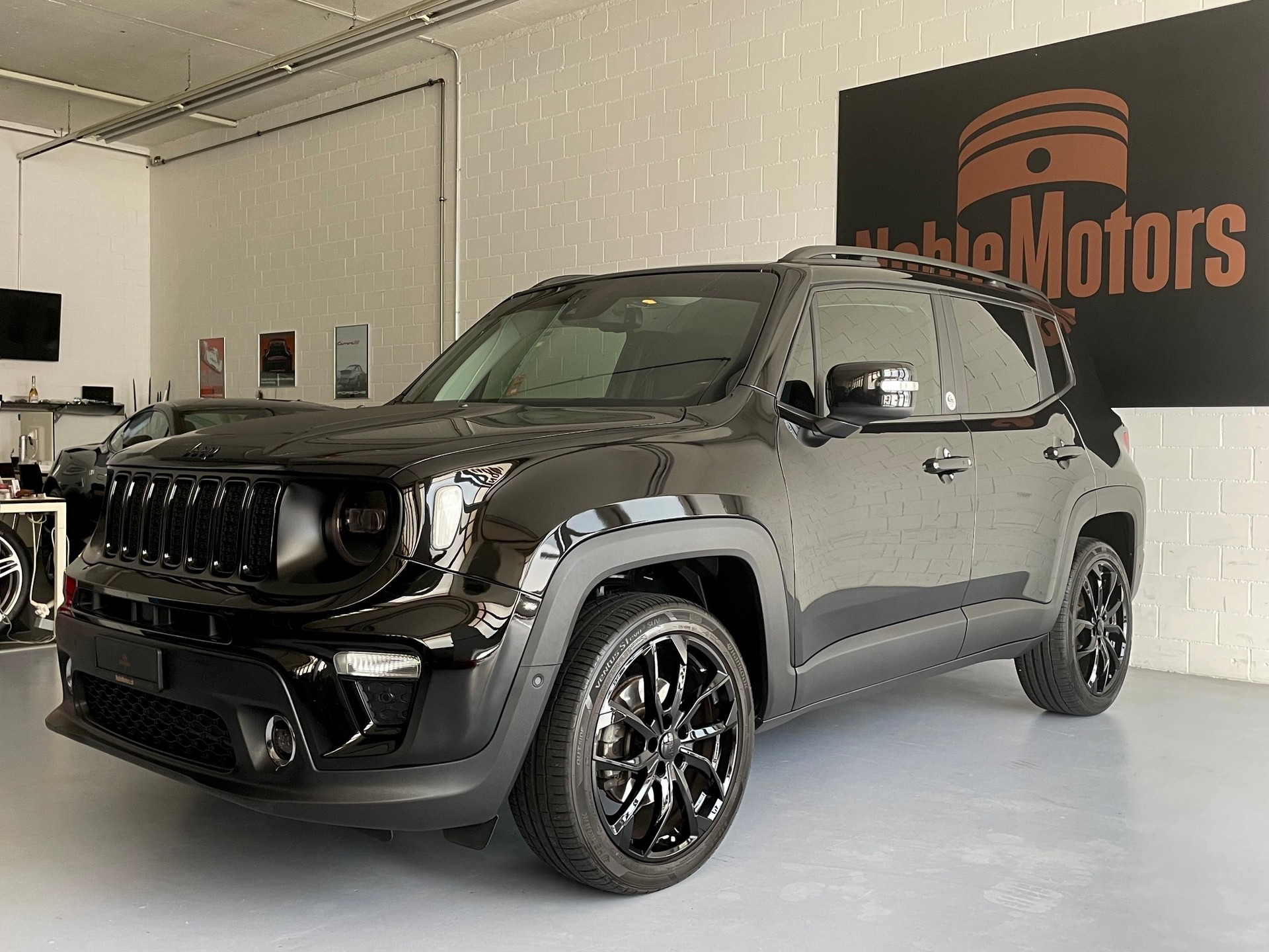 JEEP Renegade 1.3 Turbo Quicksilver - 19' Alu - 4X4 -Automat-image-3