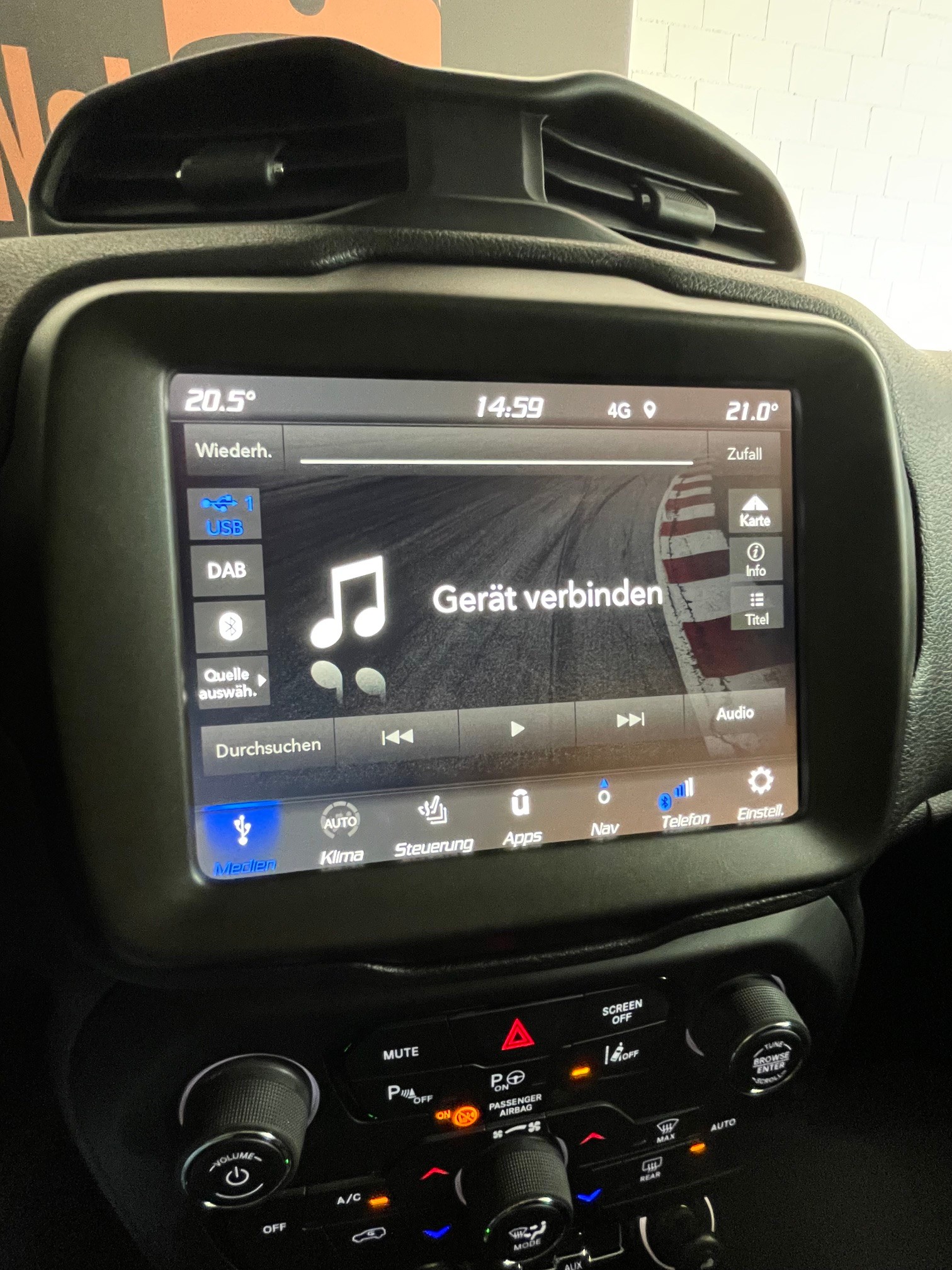 JEEP Renegade 1.3 Turbo Quicksilver - 19' Alu - 4X4 -Automat-image-17