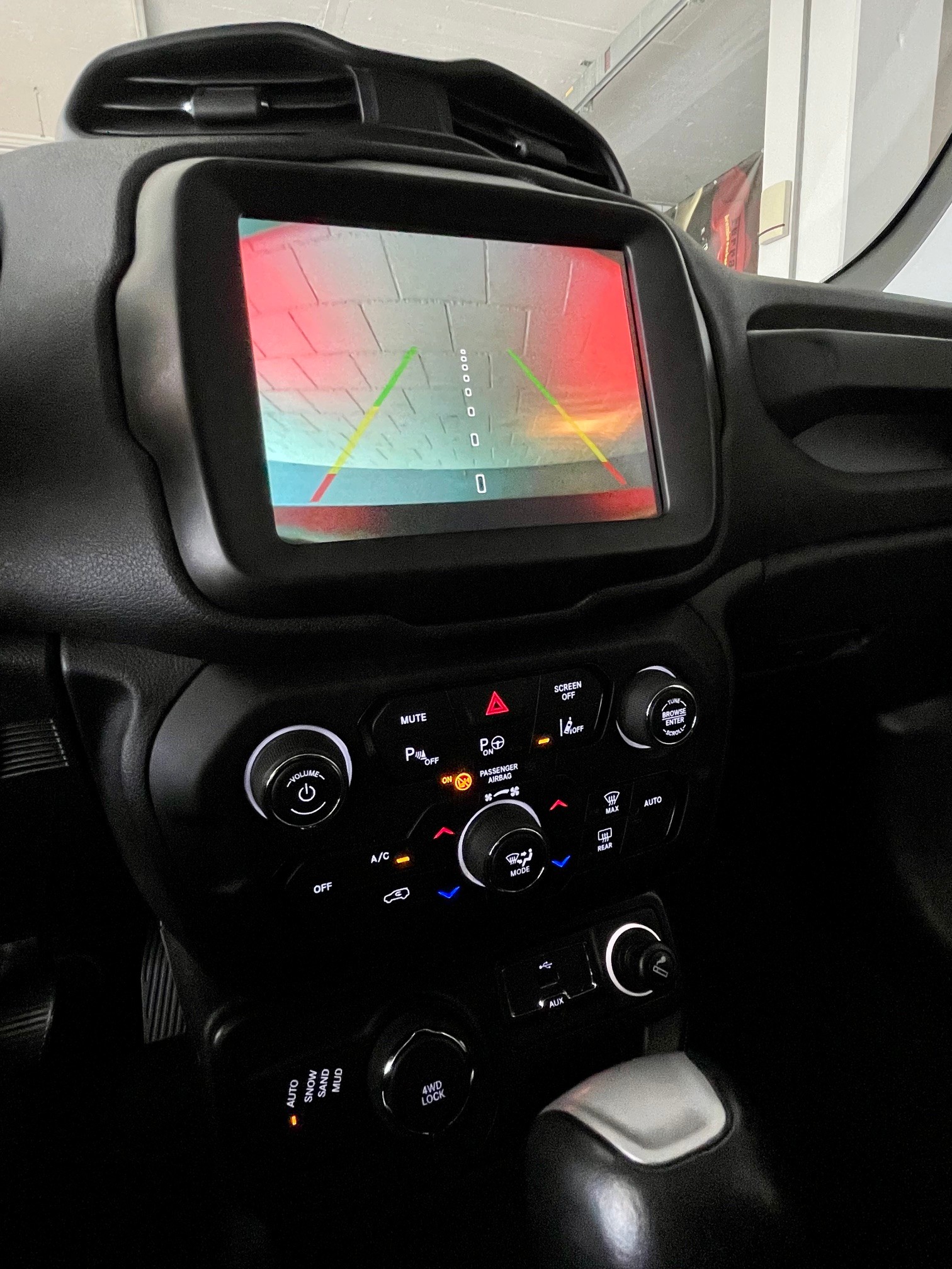 JEEP Renegade 1.3 Turbo Quicksilver - 19' Alu - 4X4 -Automat-image-15
