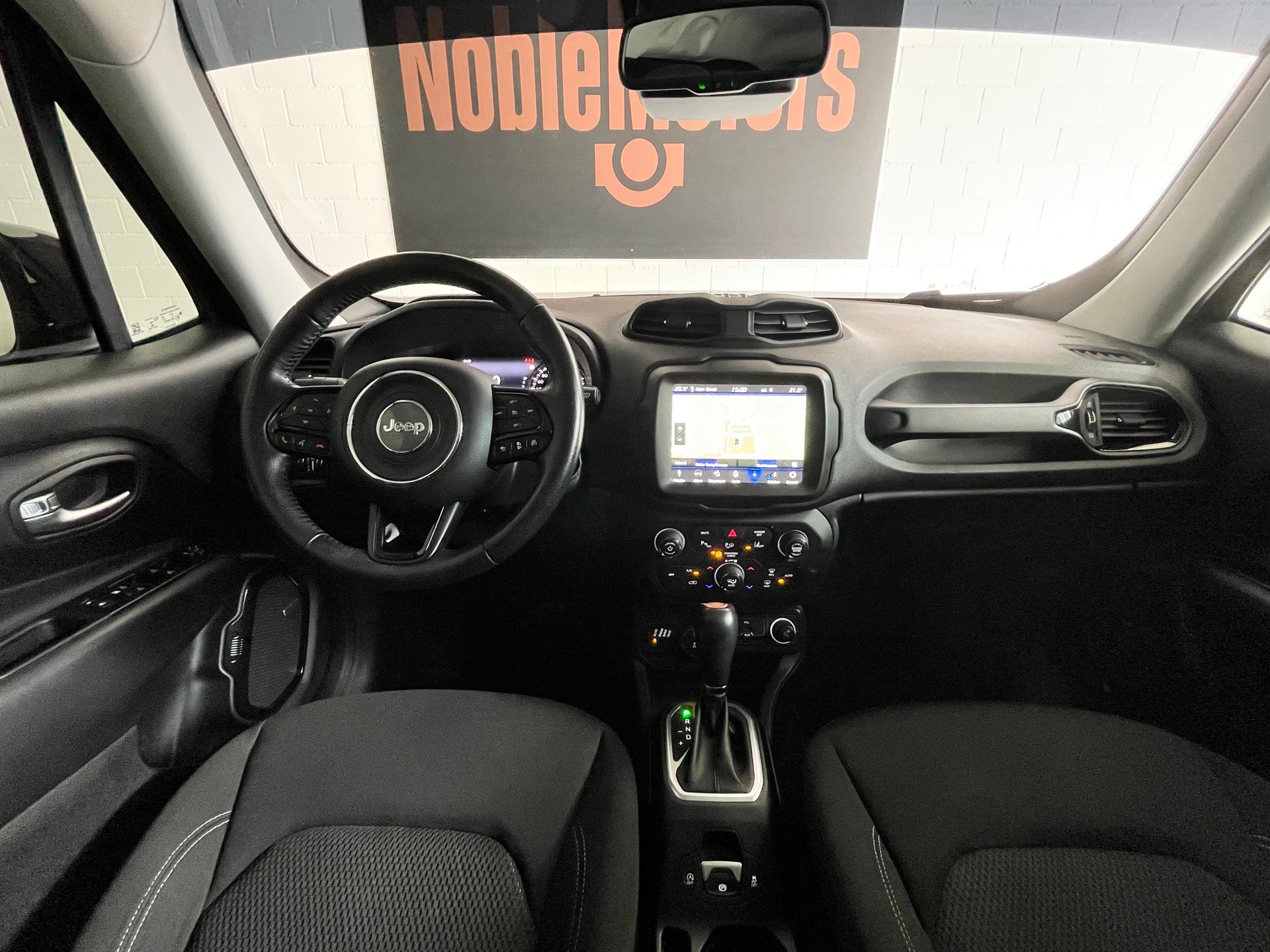 JEEP Renegade 1.3 Turbo Quicksilver - 19' Alu - 4X4 -Automat-image-8