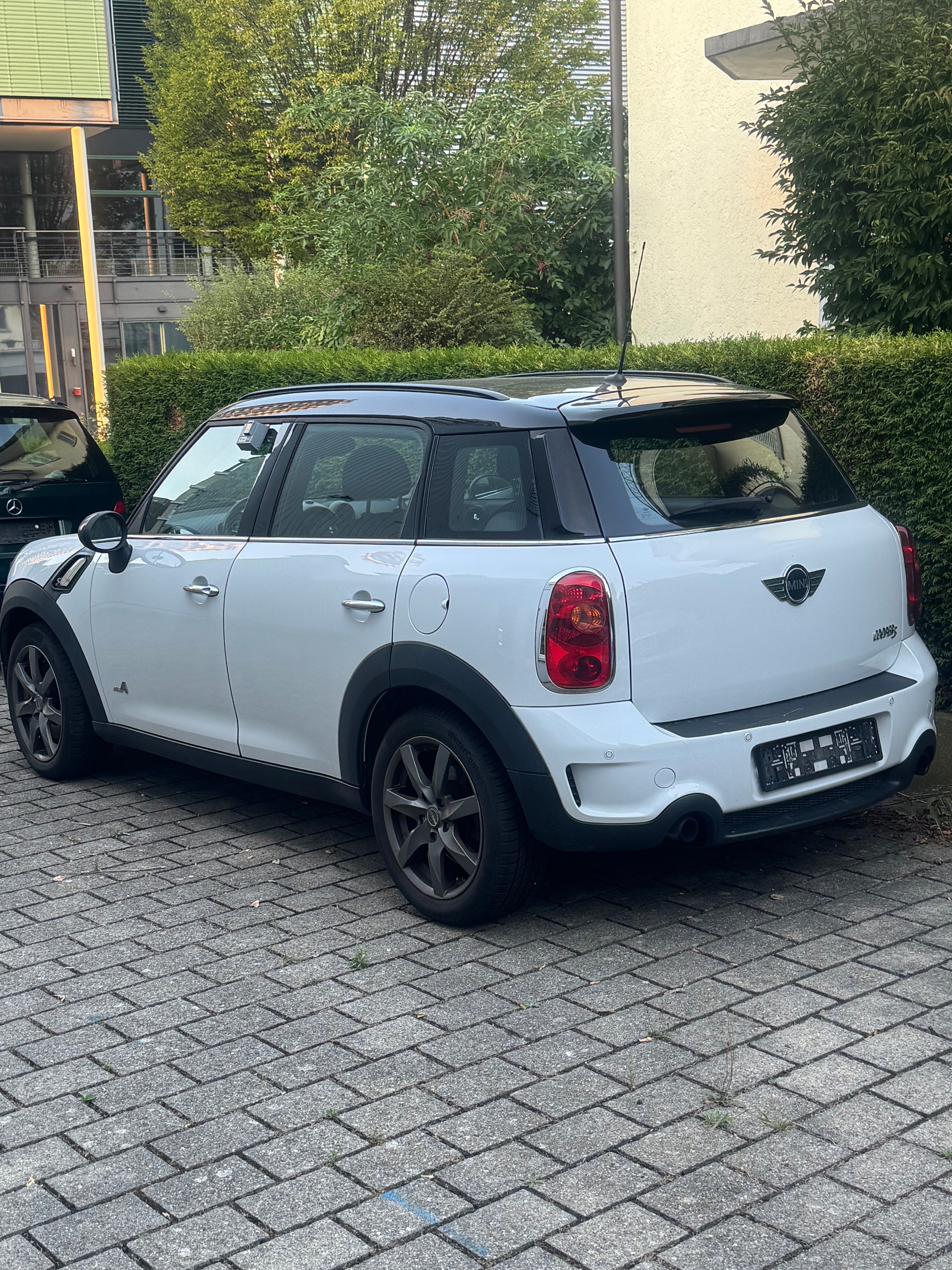 MINI Countryman Cooper S ALL4-image-1