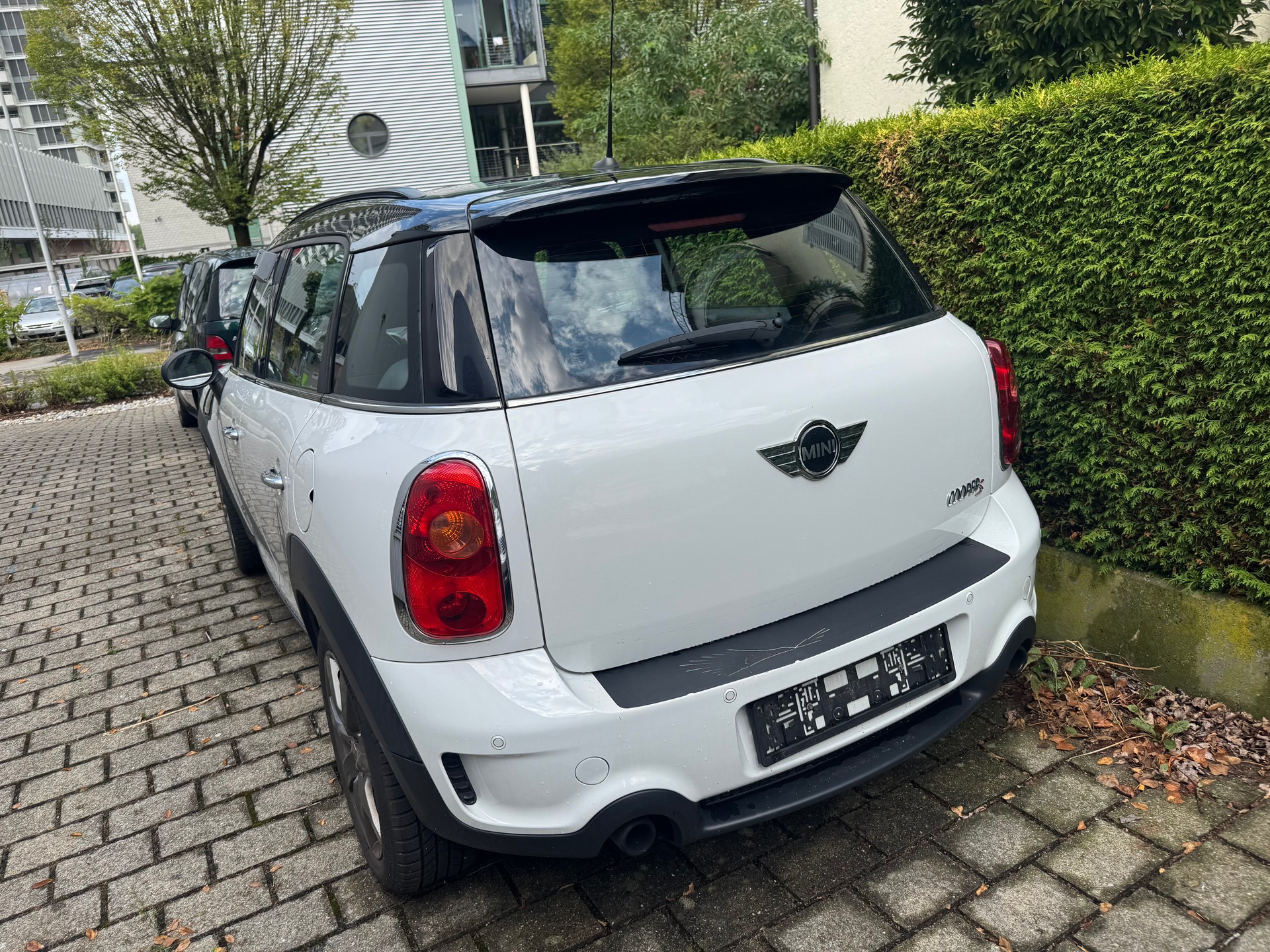 MINI Countryman Cooper S ALL4-image-2