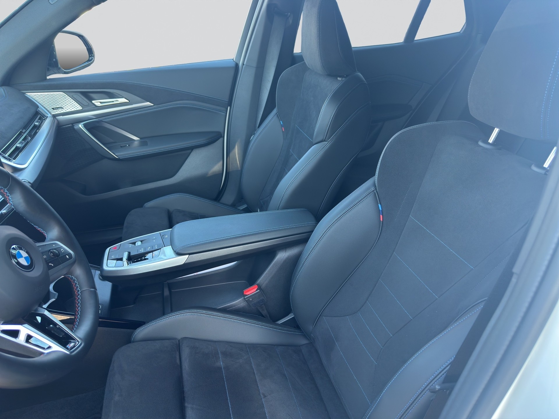 BMW X2 xDrive M35i-image-3