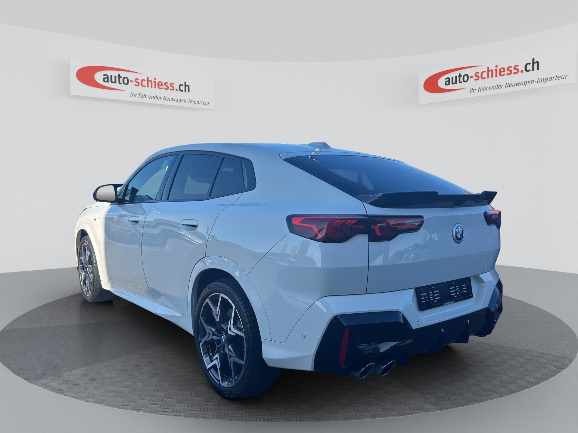 BMW X2 xDrive M35i-image-12