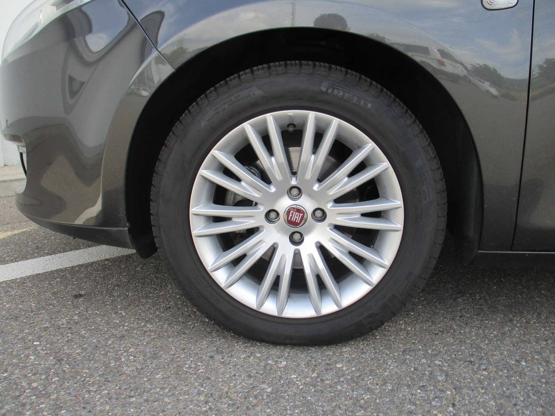 FIAT Bravo 1.4 16V 120PS T-Jet Easy-image-8
