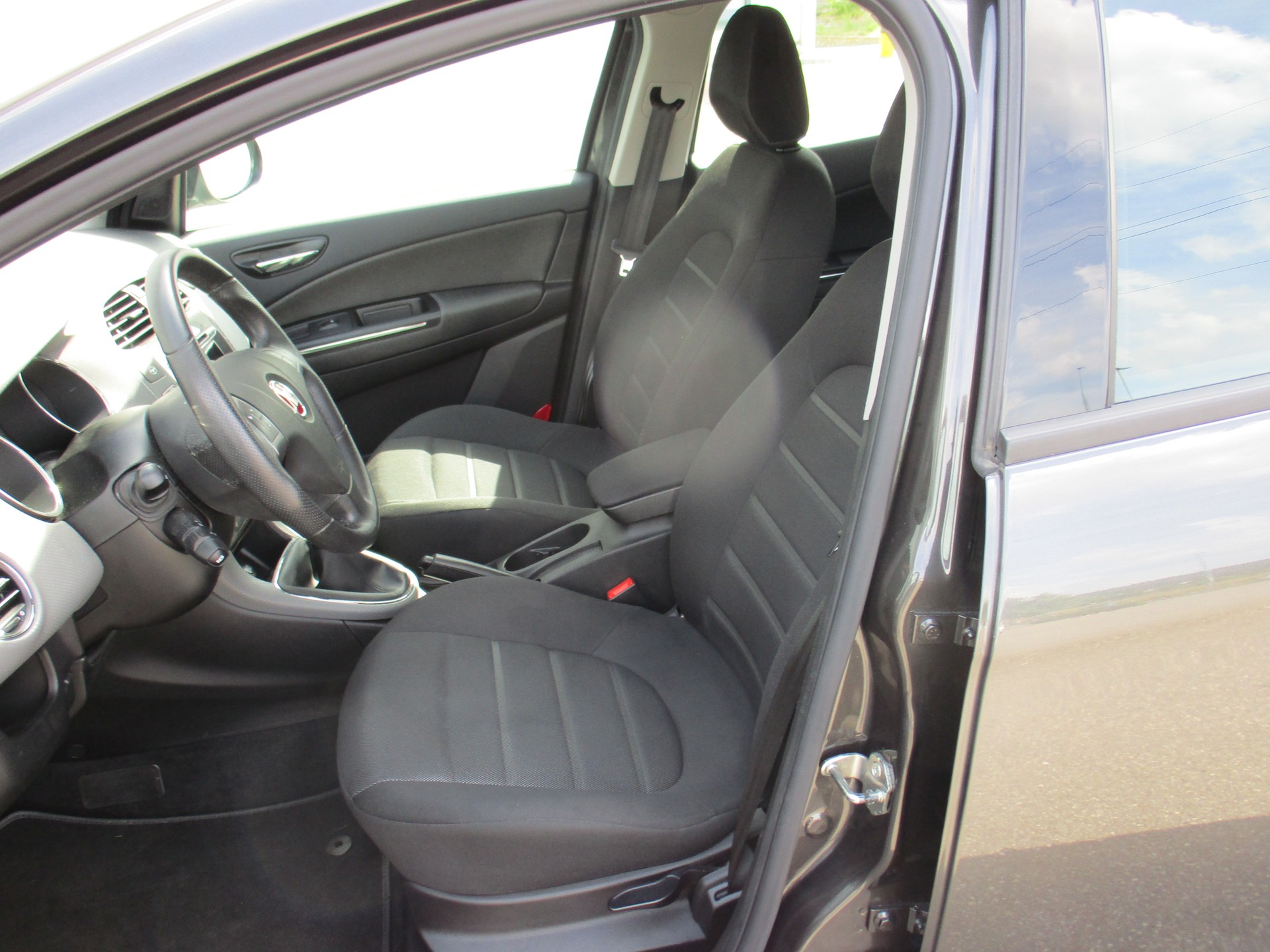 FIAT Bravo 1.4 16V 120PS T-Jet Easy-image-6