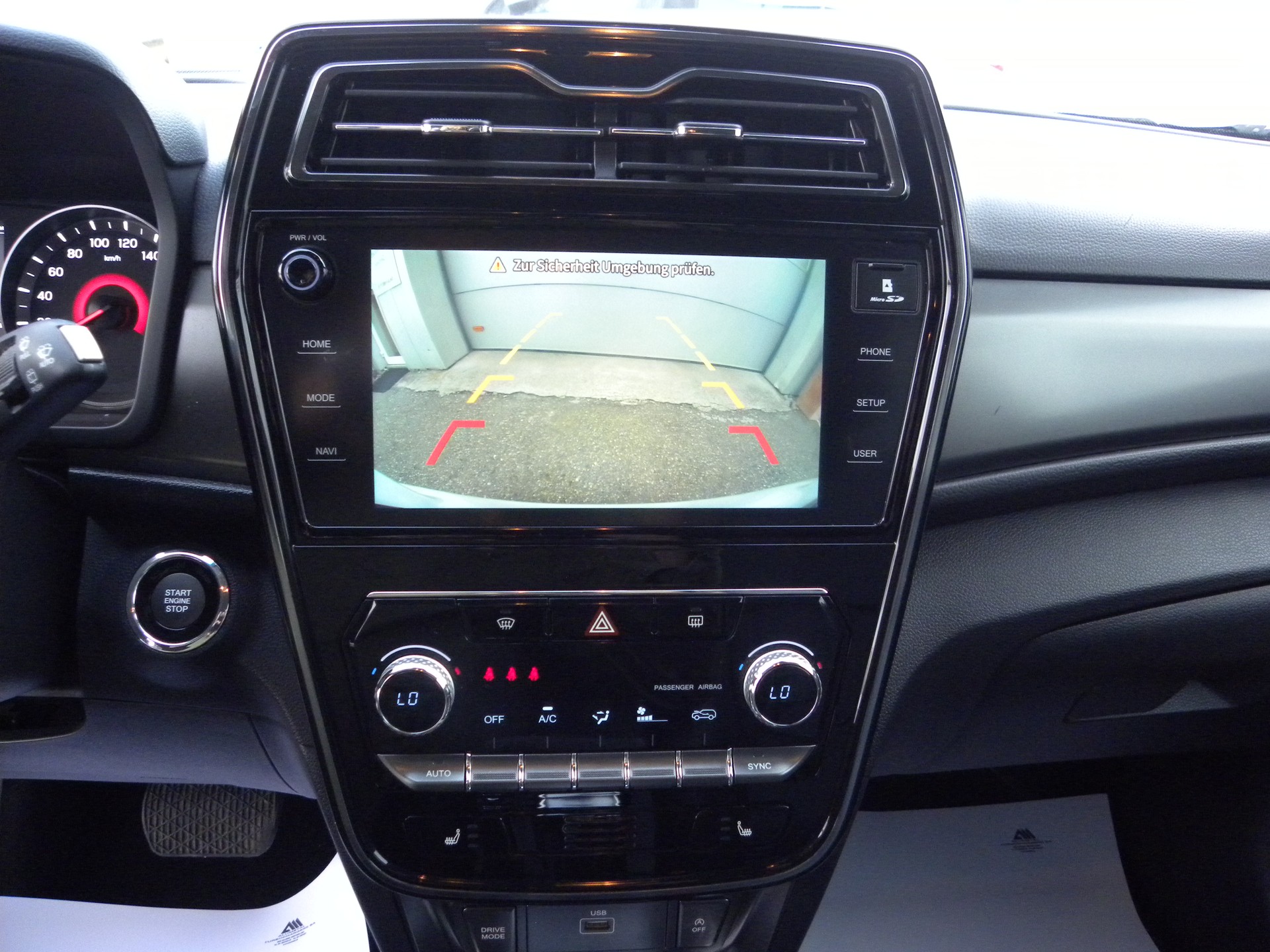 KGM-SsangYong Tivoli 1.5 T GDI Onyx 2WD Automat-image-8