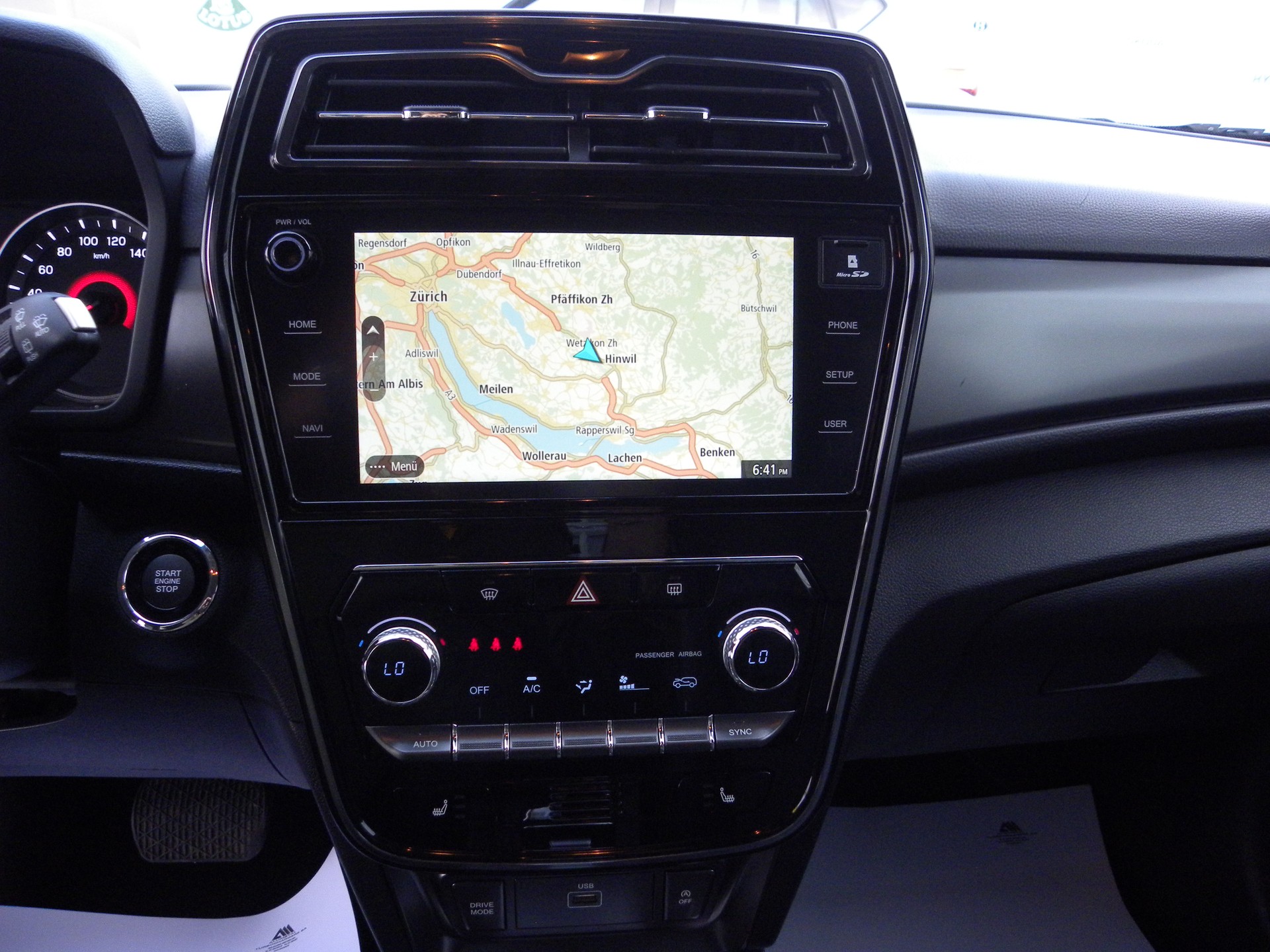 KGM-SsangYong Tivoli 1.5 T GDI Onyx 2WD Automat-image-9