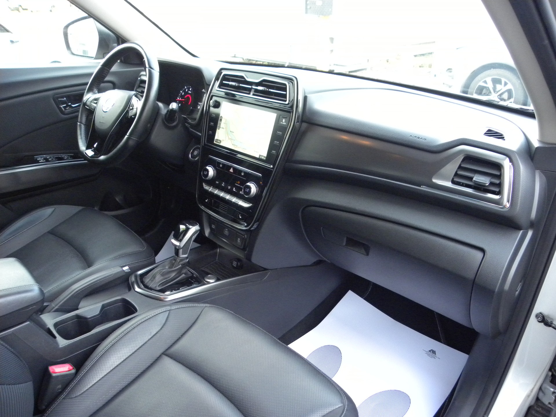 KGM-SsangYong Tivoli 1.5 T GDI Onyx 2WD Automat-image-5