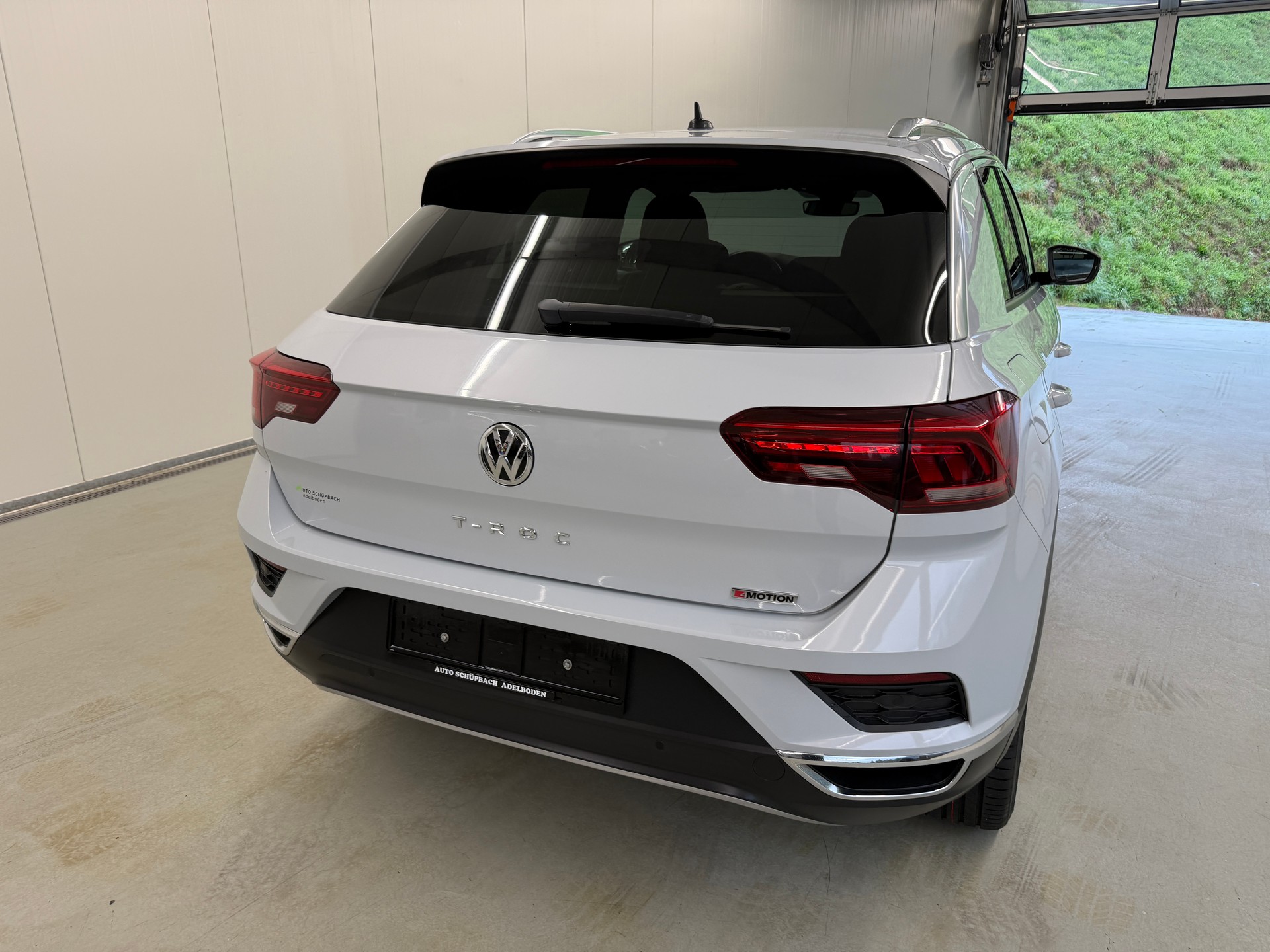 VW T-Roc 2.0 TSI Sport DSG 4Motion-image-4