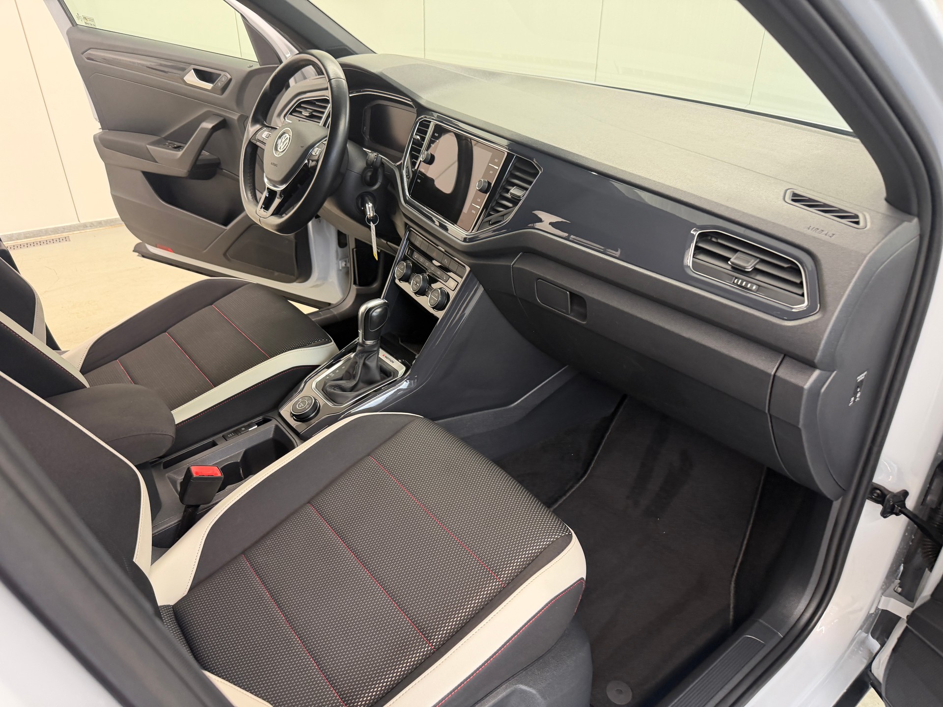 VW T-Roc 2.0 TSI Sport DSG 4Motion-image-20
