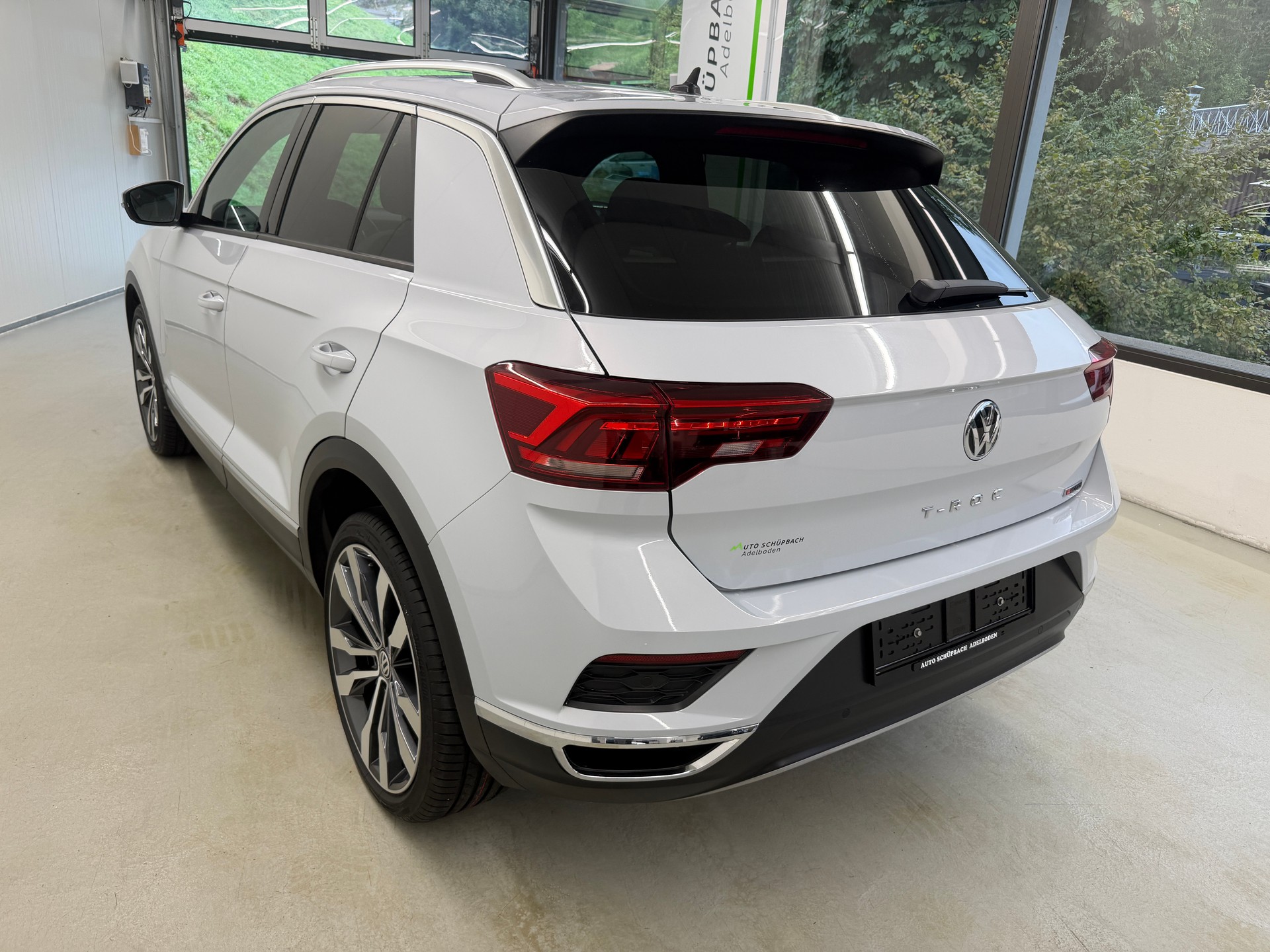 VW T-Roc 2.0 TSI Sport DSG 4Motion-image-6