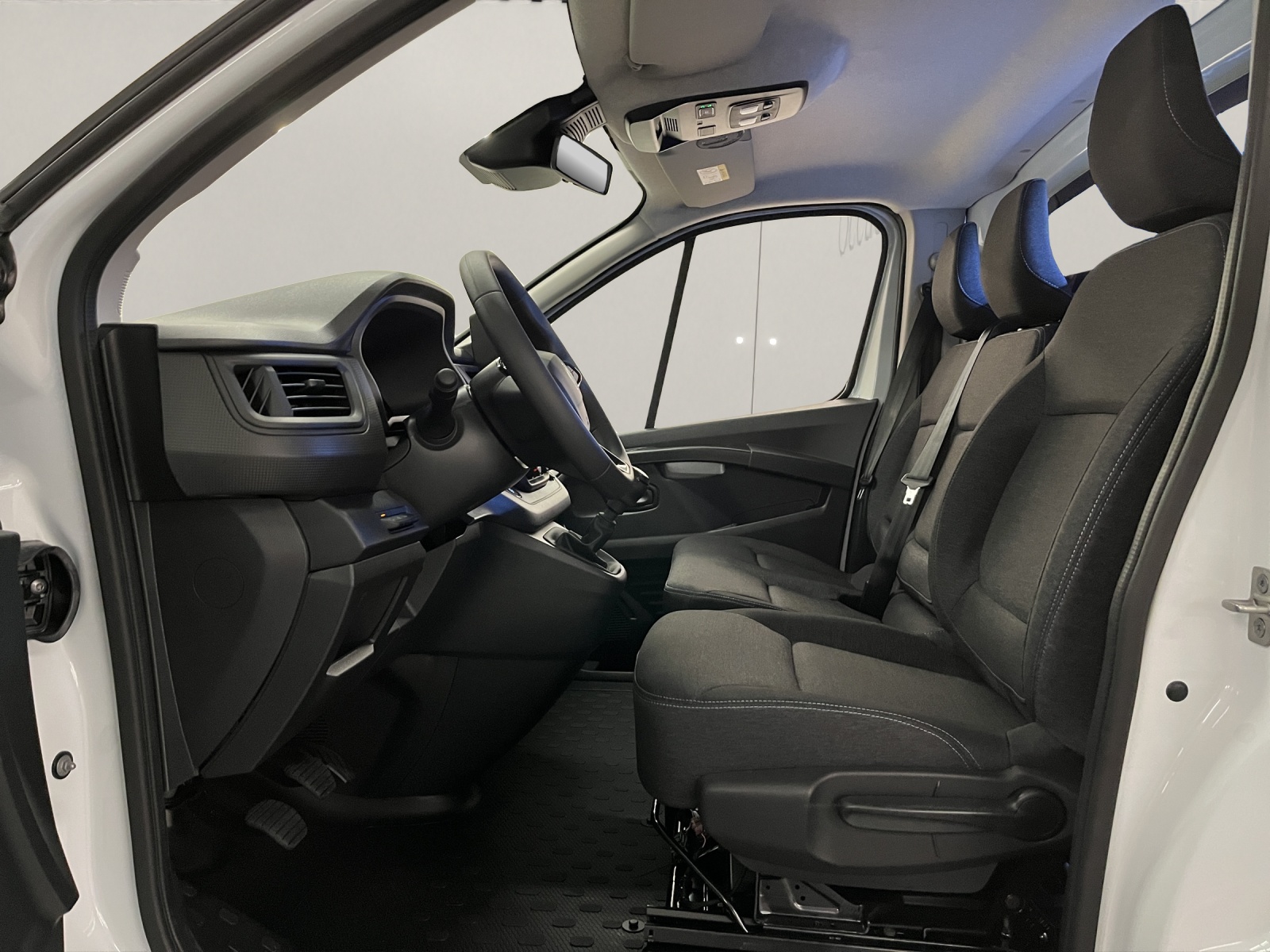 RENAULT Trafic Kaw. 3.0 t L1 H1 2.0 dCi Blue 130 Advance-image-6