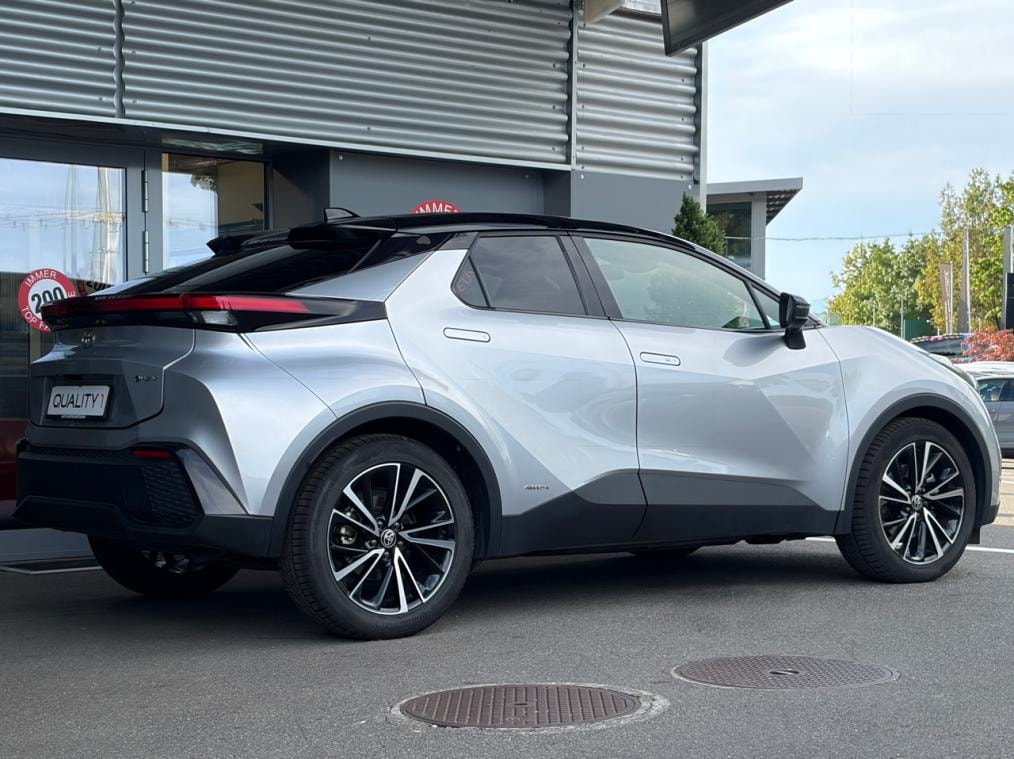 TOYOTA C-HR 2.0 HSD Trend 4WD-image-2