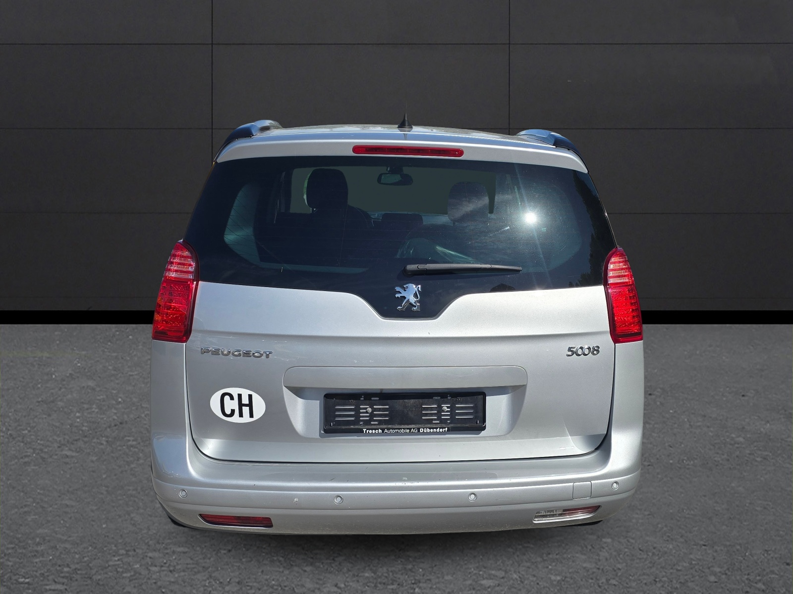 PEUGEOT 5008 1.6 16V T Family Automatic-showroom-element-3
