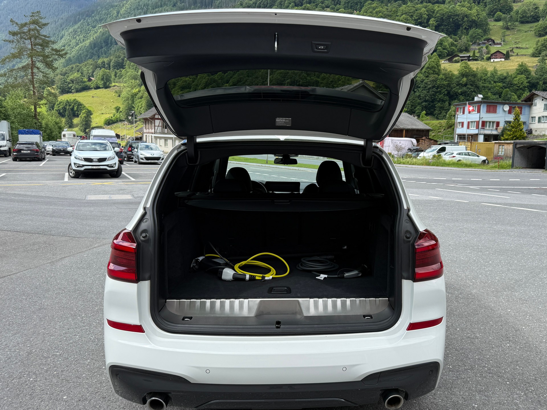 BMW 30e xDrive M Sport-image-17