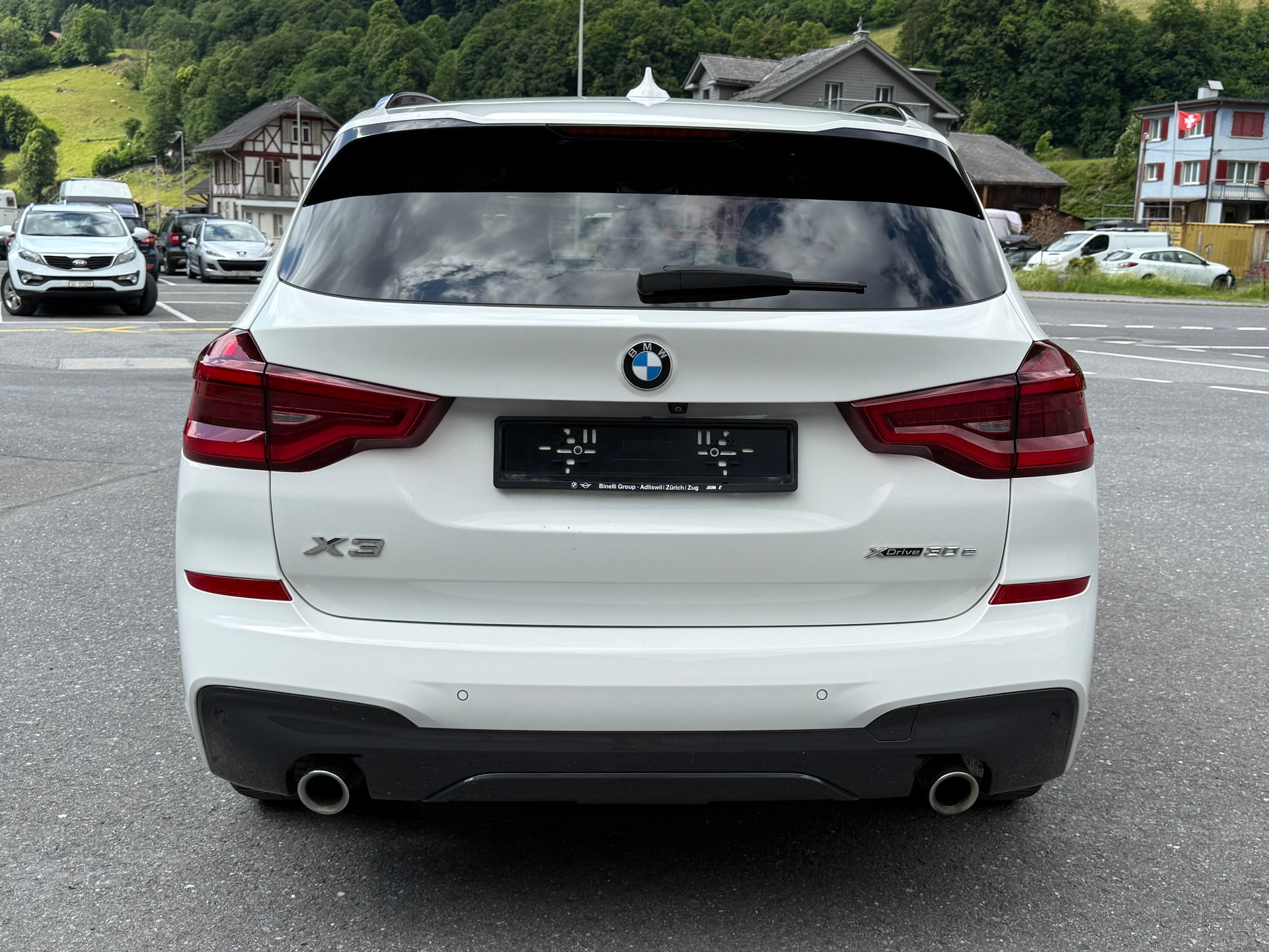 BMW 30e xDrive M Sport-image-4