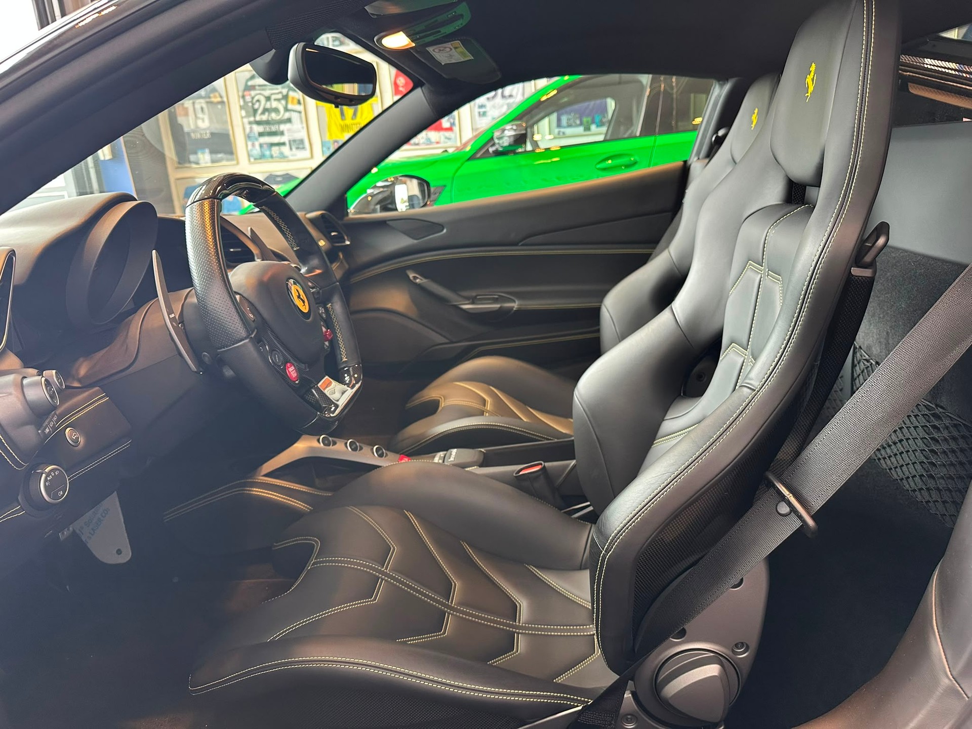 FERRARI 488 GTB 3.9 V8-image-7