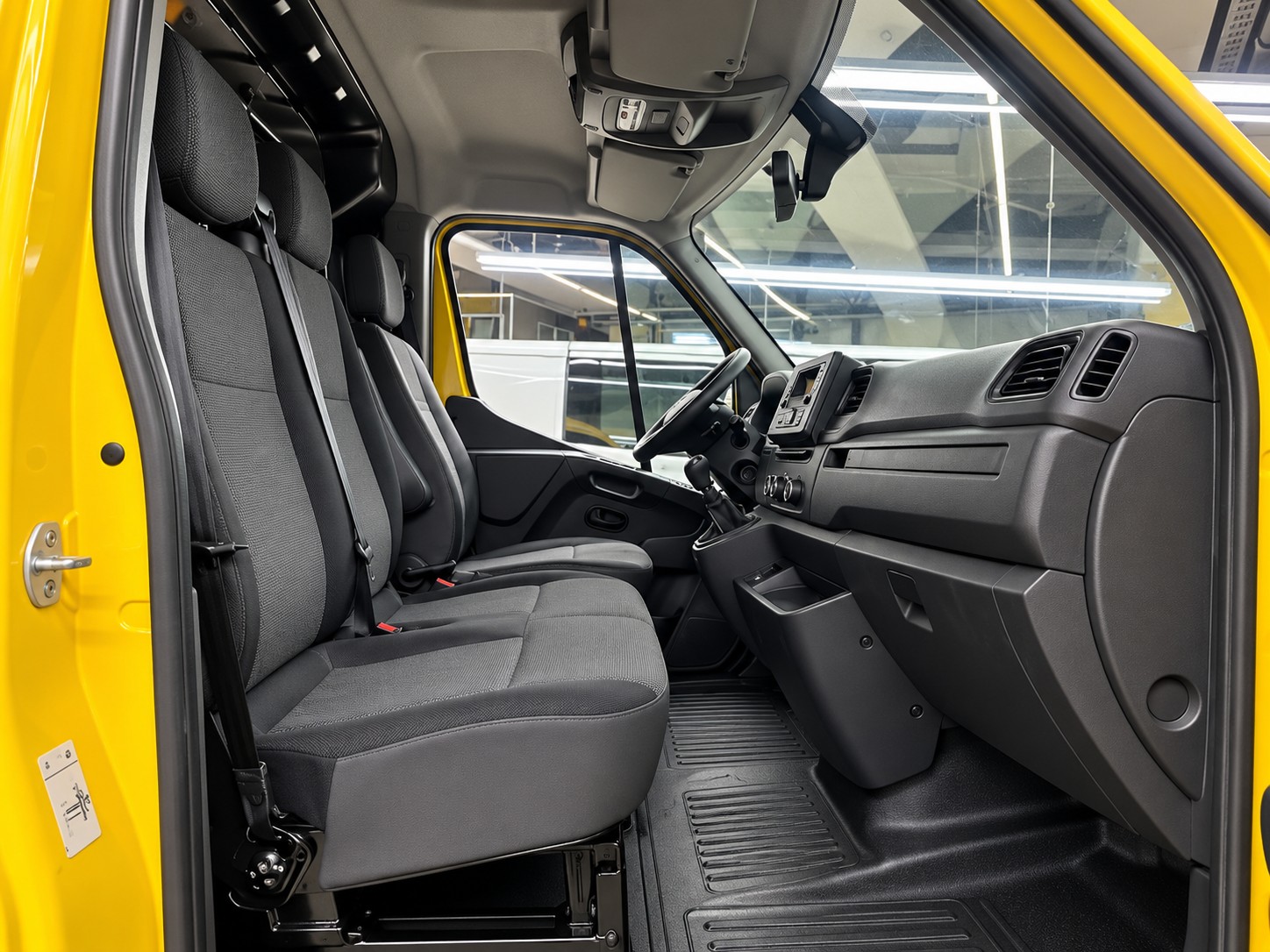 RENAULT Master T35 2.3dCi 135 L3H3 ** 3 Sitzer ** Klima ** Rückfahrkamera **-image-5