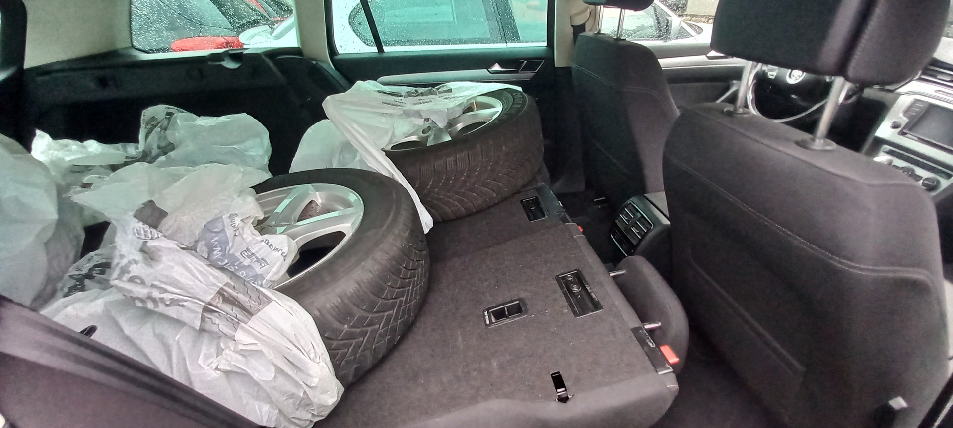 VW Passat Variant 2.0 TDI BMT Comfortline DSG-image-13