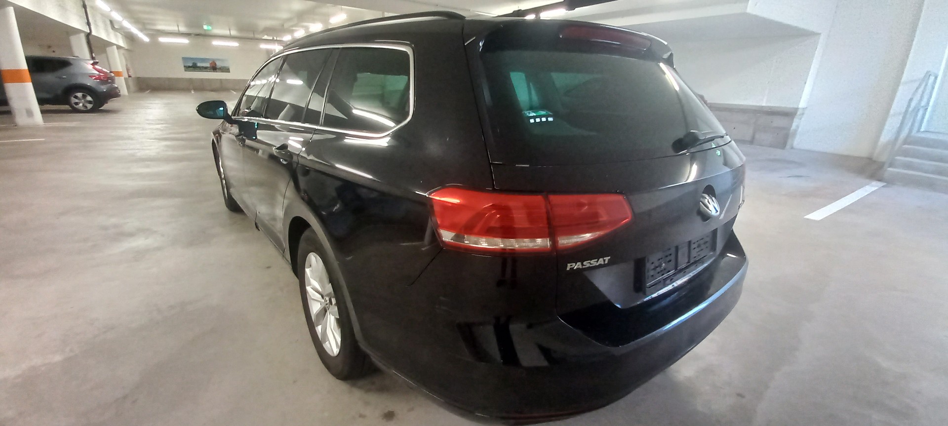 VW Passat Variant 2.0 TDI BMT Comfortline DSG-image-5