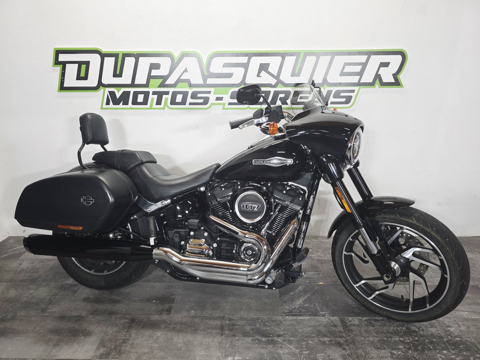 HARLEY-DAVIDSON FLSB 1745 Softail Sport Glide 107-showroom-element-1