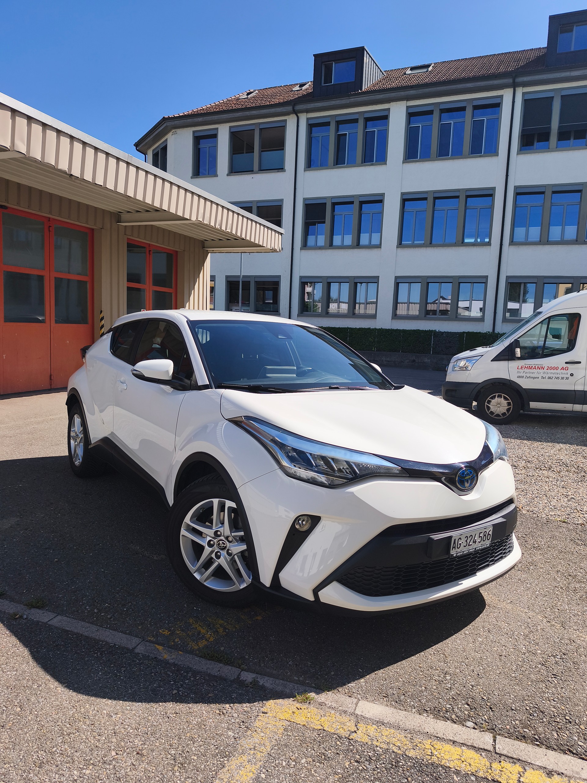 TOYOTA 1.8 VVTi HSD Comfort-image-0