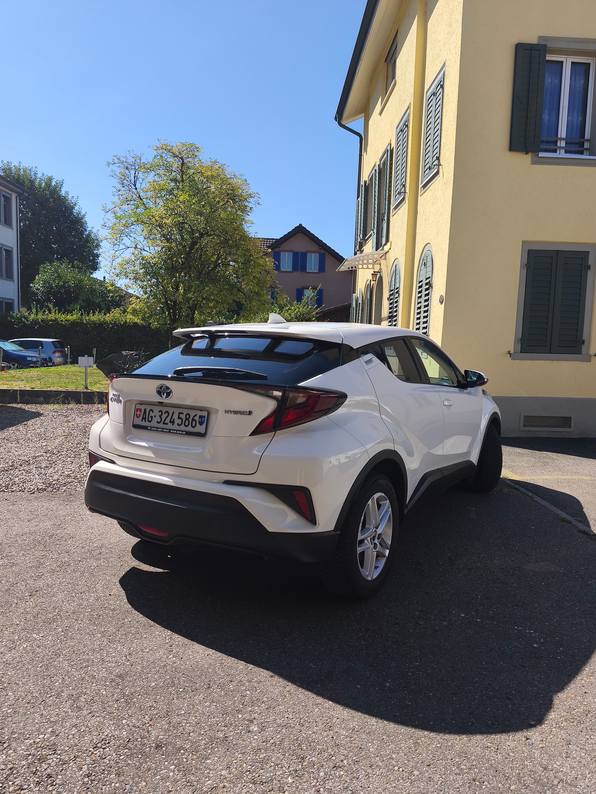 TOYOTA 1.8 VVTi HSD Comfort-image-4
