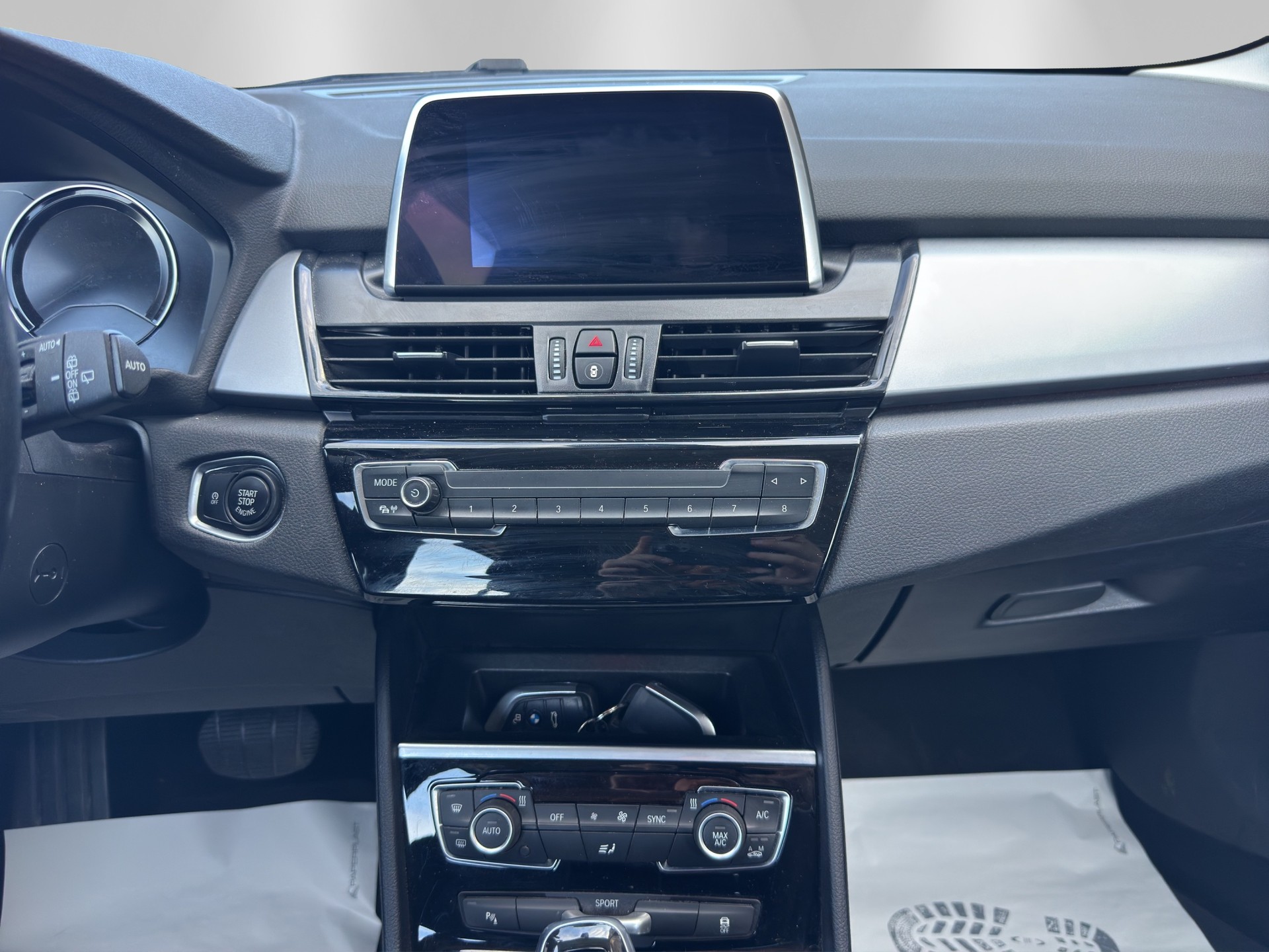 BMW 218d Gran Tourer Steptronic-image-10